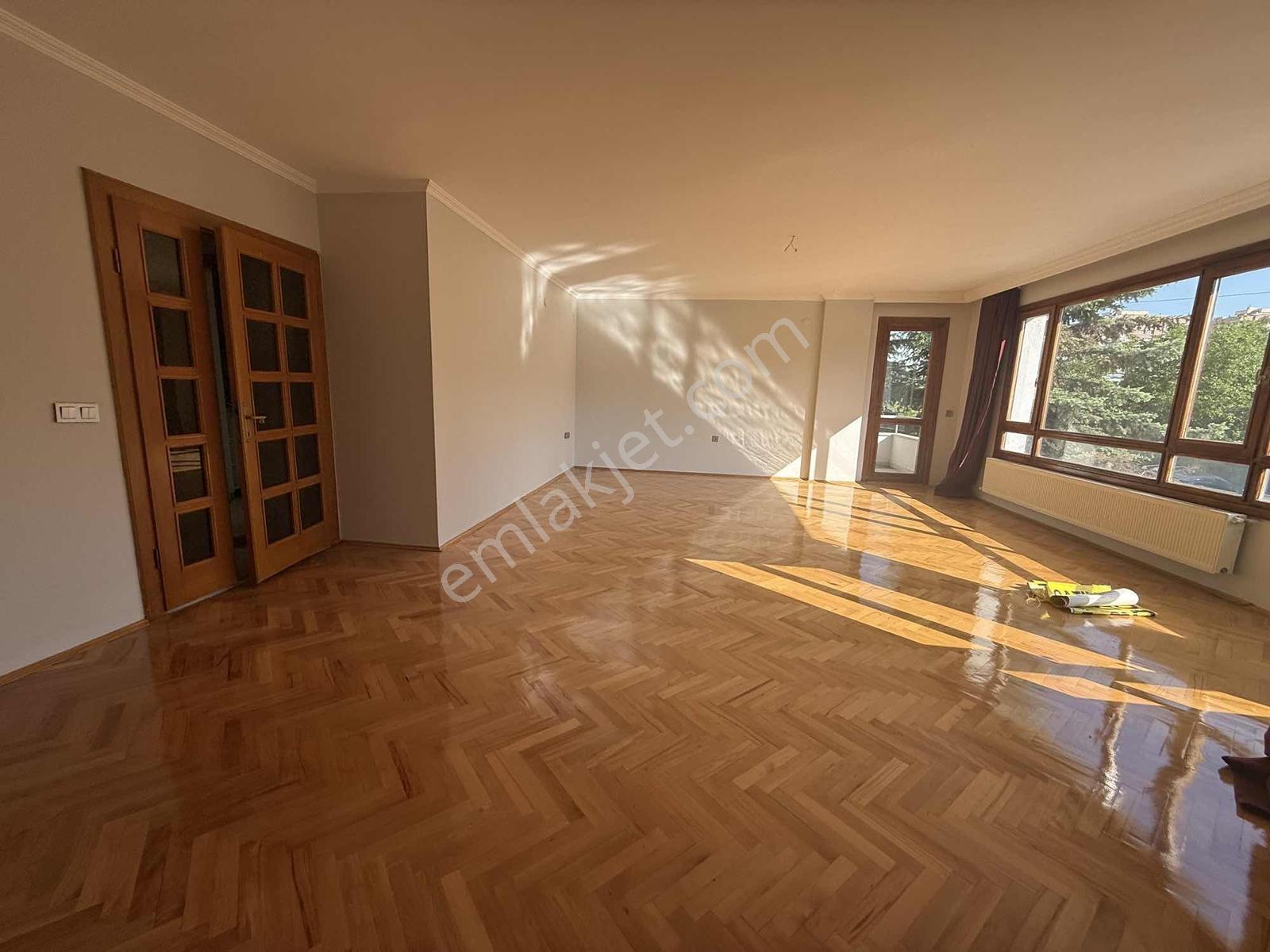 Çankaya Sancakda 185m2 4+1 Asansör Otoparklı Daire - Görsel 16