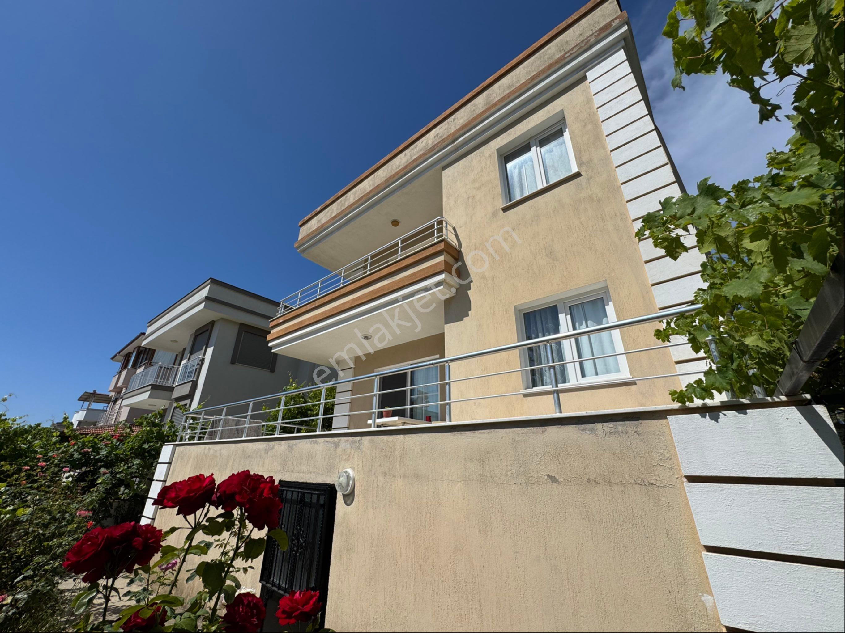 Seferihisar Doğanbey’de Muhteşem Deniz Manzaralı Satılık 3+1 Villa - Görsel 18