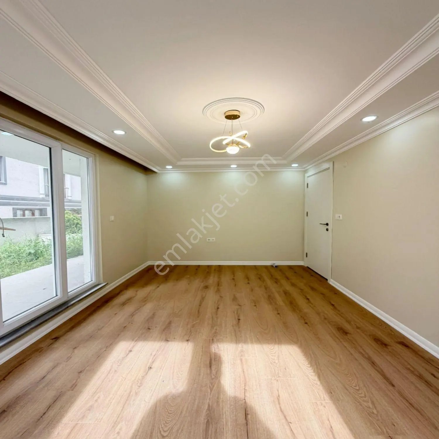 Beylikdüzü Yakuplu'da Villa Tipi Satılık 2+1 Daire - Görsel 2
