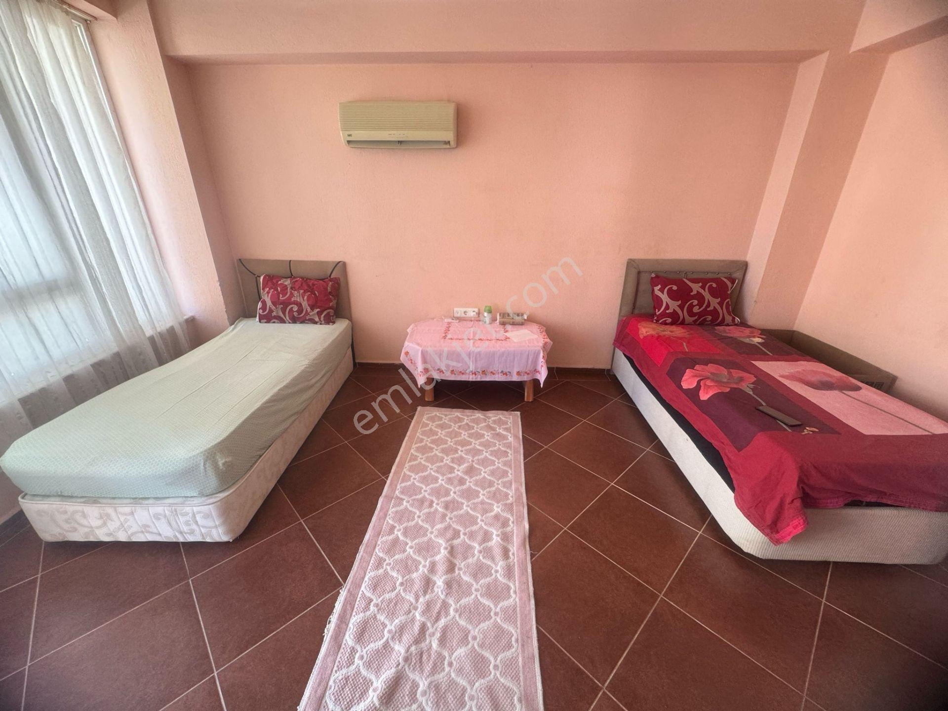 Dalaman Merkezde Eşyalı 1+1 Satılık Daire