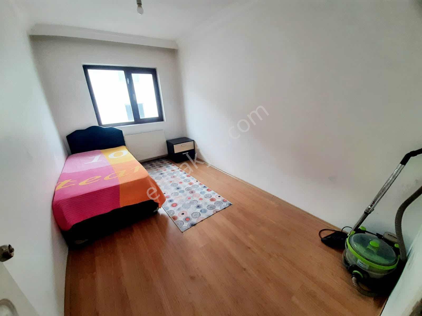 Yonca Emlak Durali Alıç Mah. Şehitler Cad. 3+1 Eşyalı Kiralık - Görsel 5