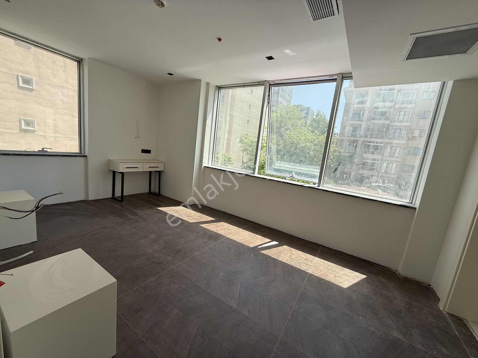 E5 Yanı Rezidans İçerisinde Kiralık Home Offıce Fırsatları! - Görsel 3