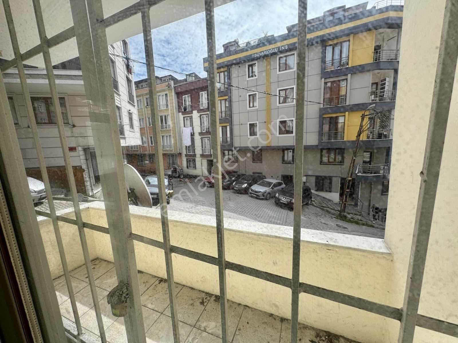 Tuncaydan Balkonlu Merkezi Konum 1+1 İçi Boş Ayrı Mutfak - Görsel 12