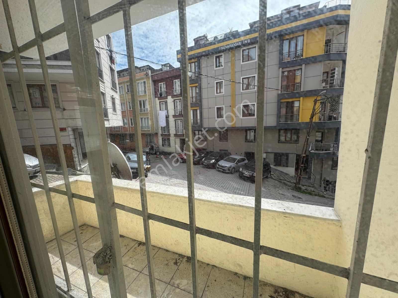 Tuncaydan Balkonlu Merkezi Konum 1+1 İçi Boş Ayrı Mutfak - Görsel 14