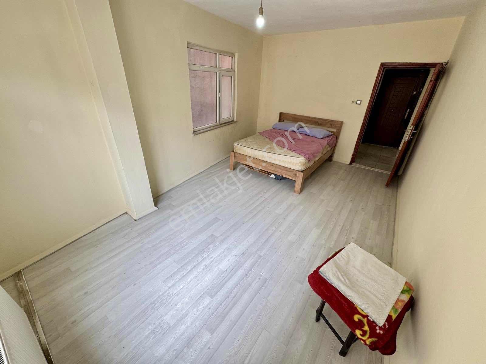 Tuncaydan Balkonlu Merkezi Konum 1+1 İçi Boş Ayrı Mutfak - Görsel 19