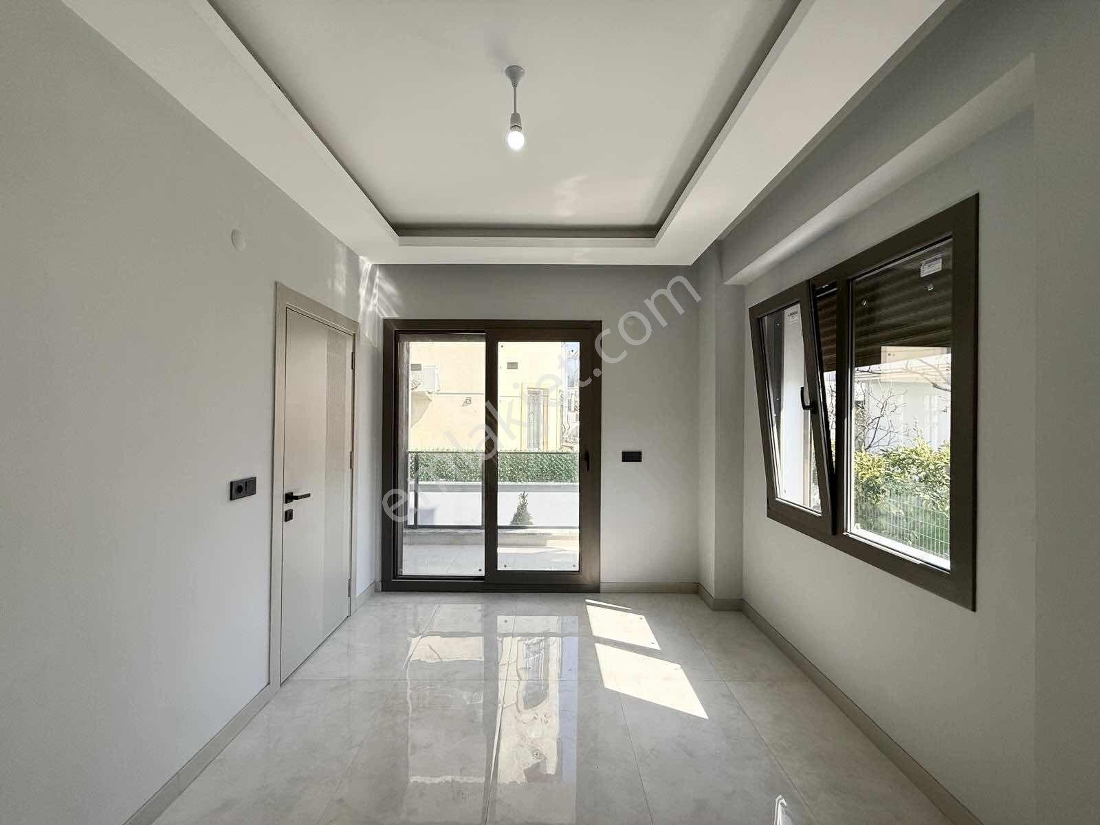 Parladan Gürede Denize 100 Metre Bahçeli Müstakil 3+1 Villa - Görsel 34