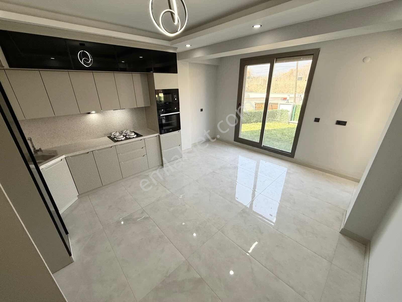 Parladan Gürede Denize 100 Metre Bahçeli Müstakil 3+1 Villa - Görsel 31
