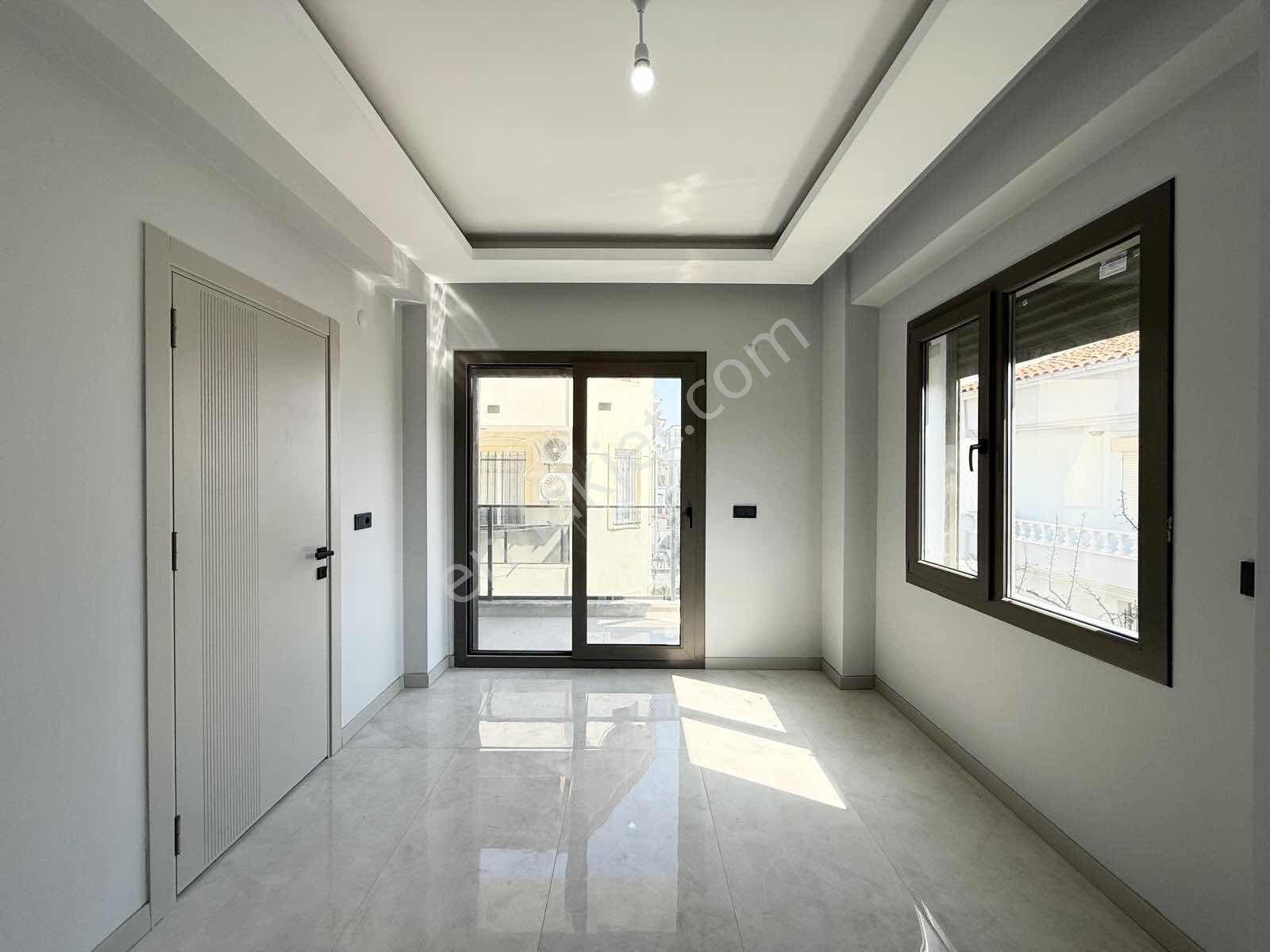 Parladan Gürede Denize 100 Metre Bahçeli Müstakil 3+1 Villa - Görsel 30