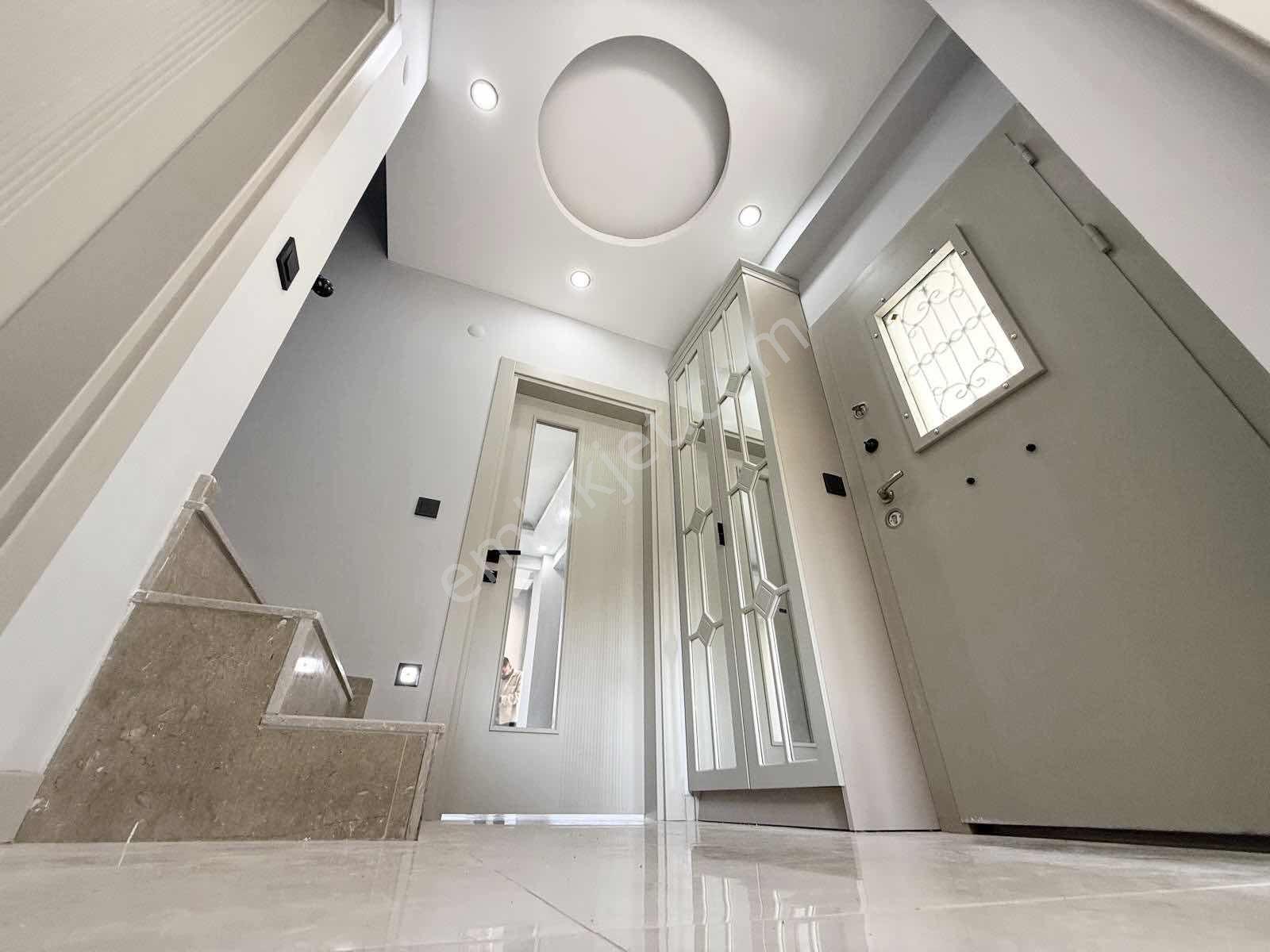 Parladan Gürede Denize 100 Metre Bahçeli Müstakil 3+1 Villa - Görsel 21