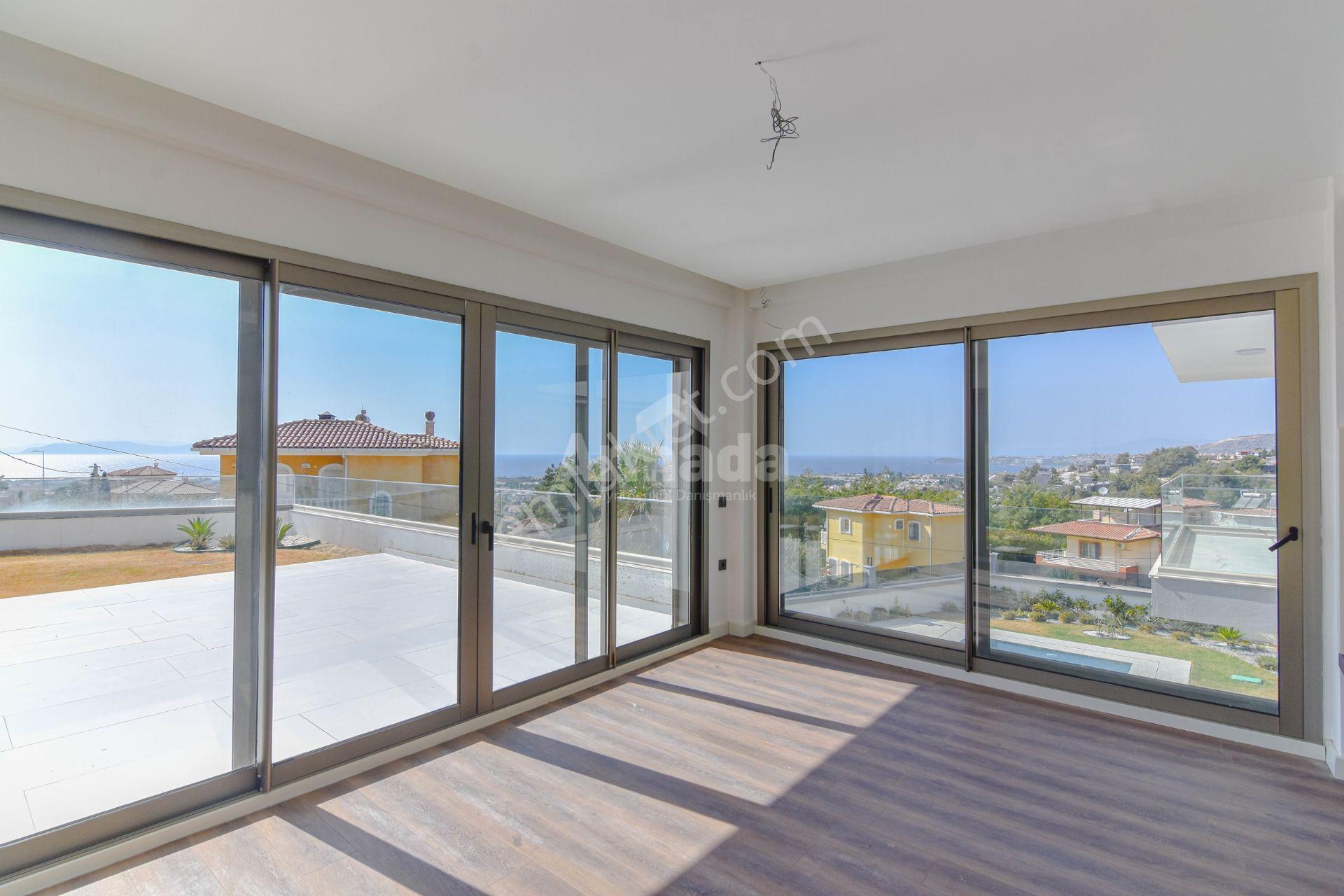 Kuşadası Soğucak’ta Panaromik Deniz Manzaralı Lüks Villa - Görsel 7