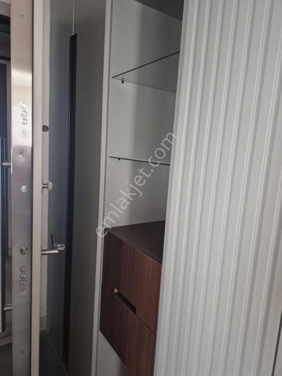 Zeytinburnu Alya Konaklarında Acil Satılık Havuzlu Lüx Daire - Görsel 9