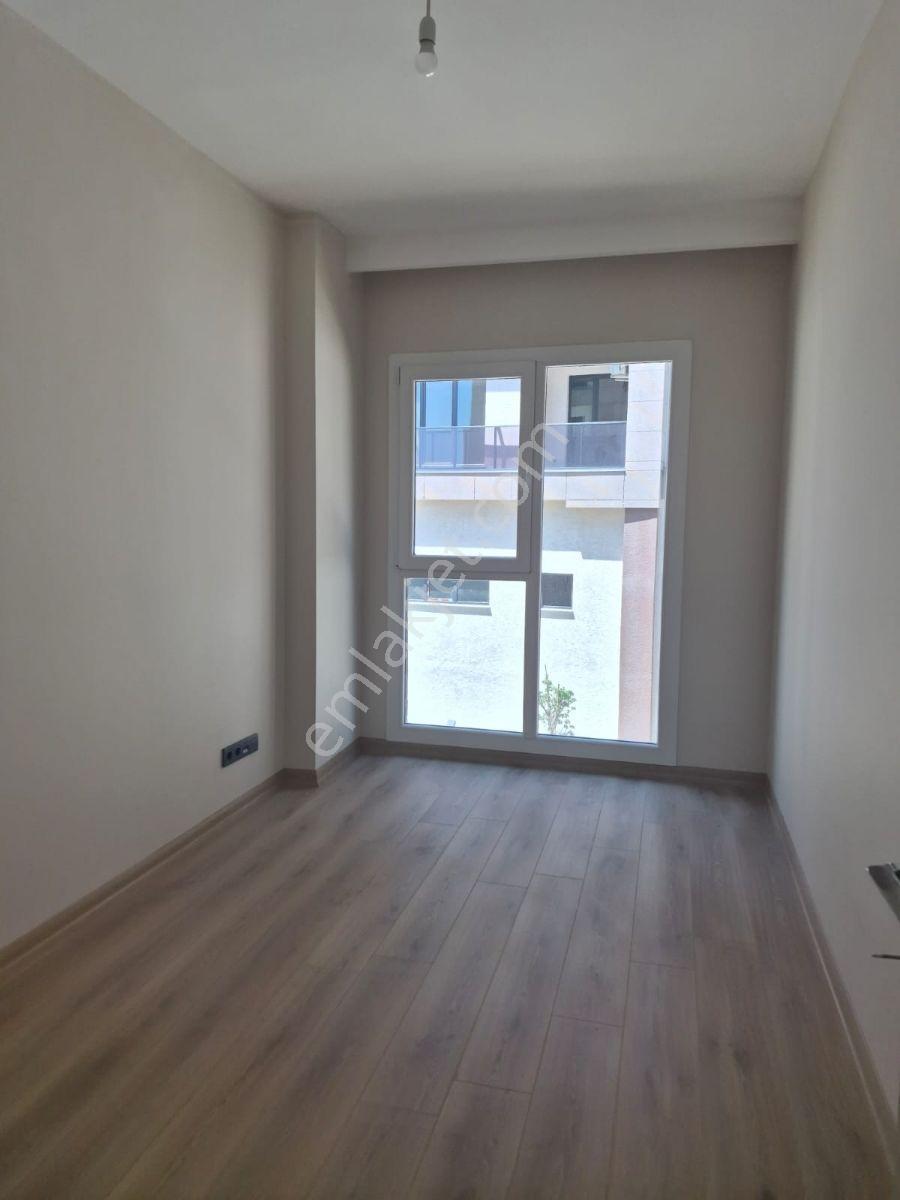Zeytinburnu Alya Konaklarında Acil Satılık Havuzlu Lüx Daire - Görsel 31