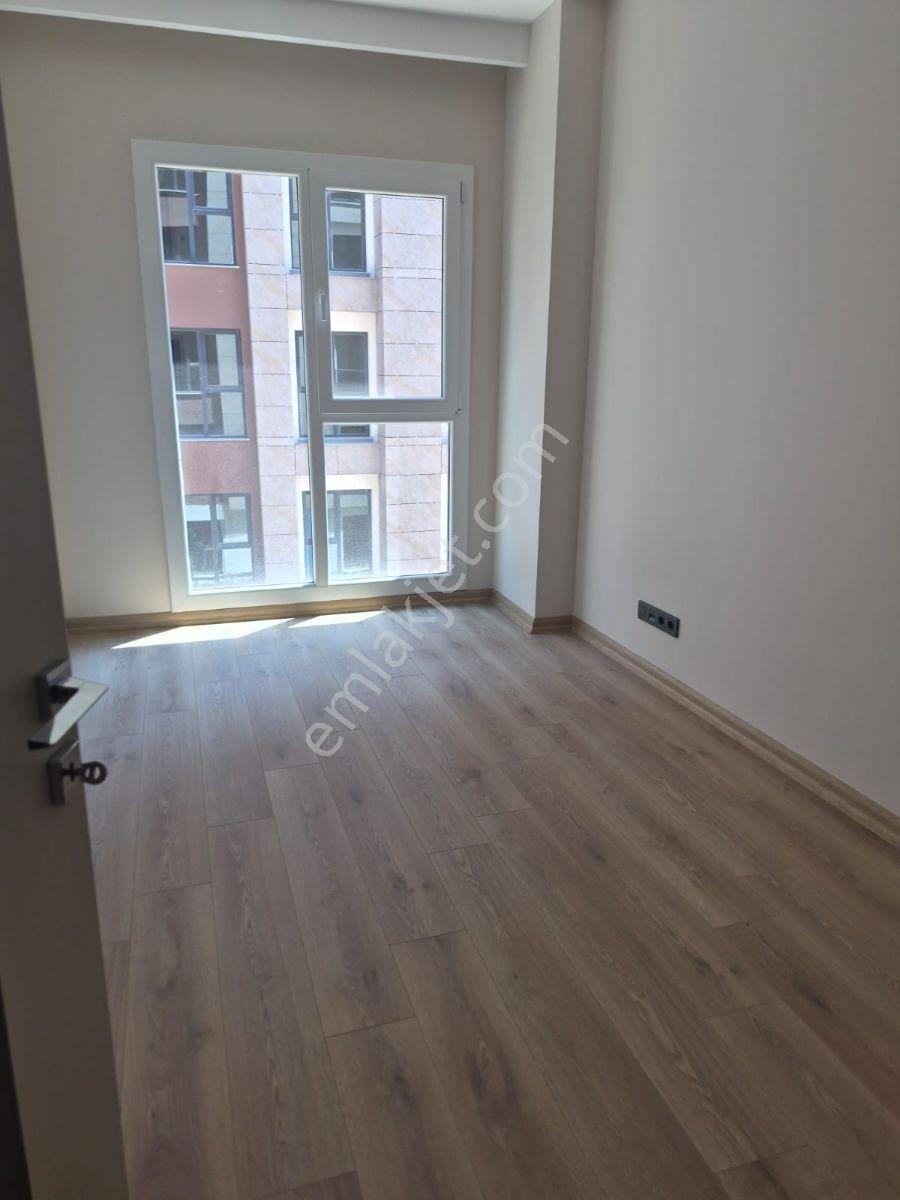 Zeytinburnu Alya Konaklarında Acil Satılık Havuzlu Lüx Daire - Görsel 21