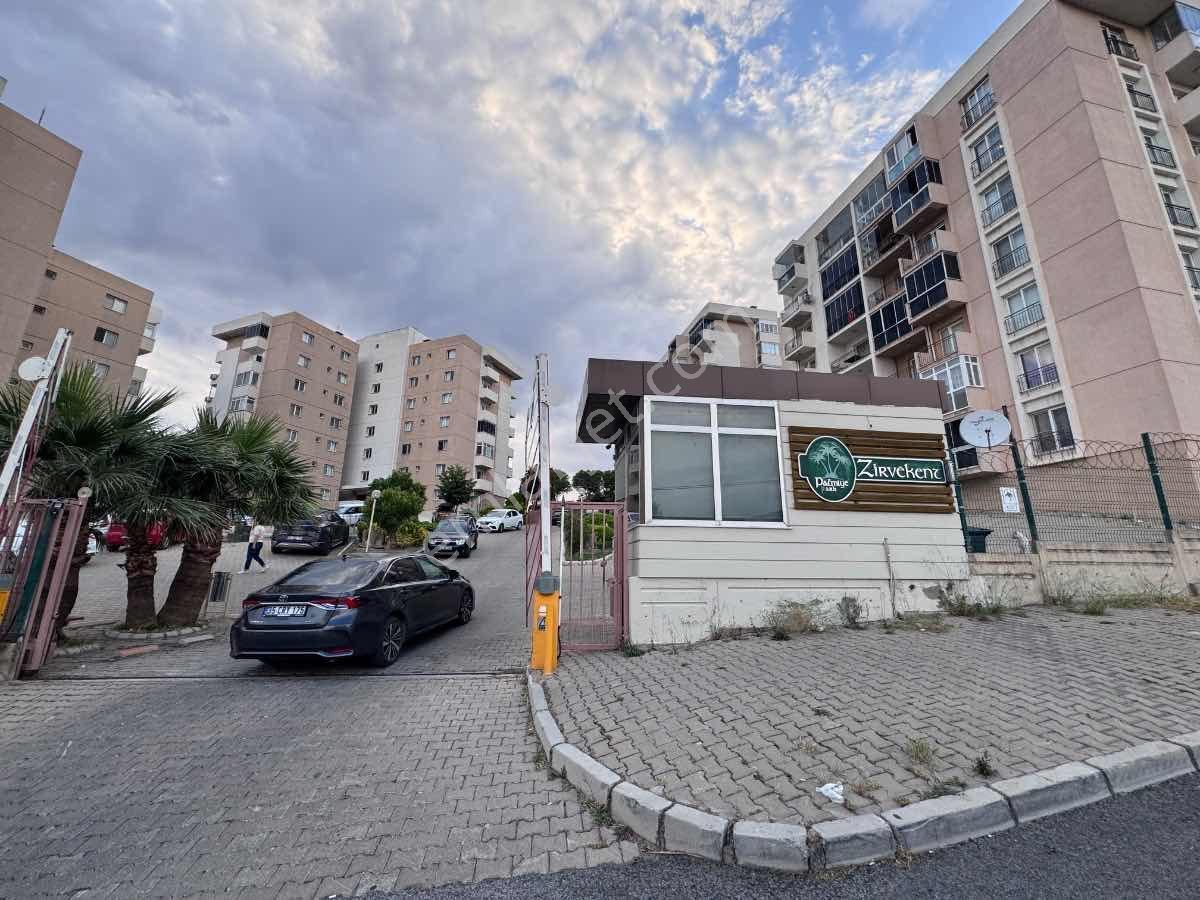 Çığlı Atatürk Mahallesı Panorama Denız Manzaralı 2+1 Satılık Kıracısız Daıre