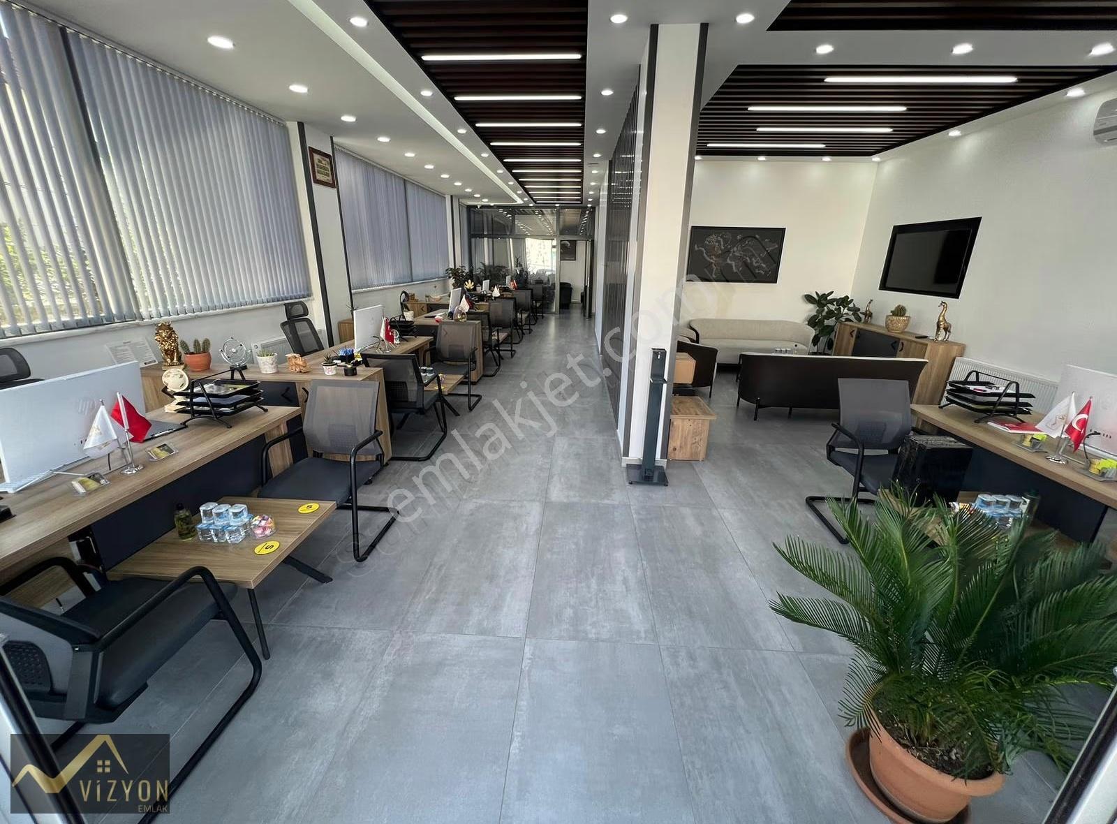 Vizyon Emlak'tan Krediye Uyğun İskanlı 453 M2 Müstakil Villa - Görsel 33