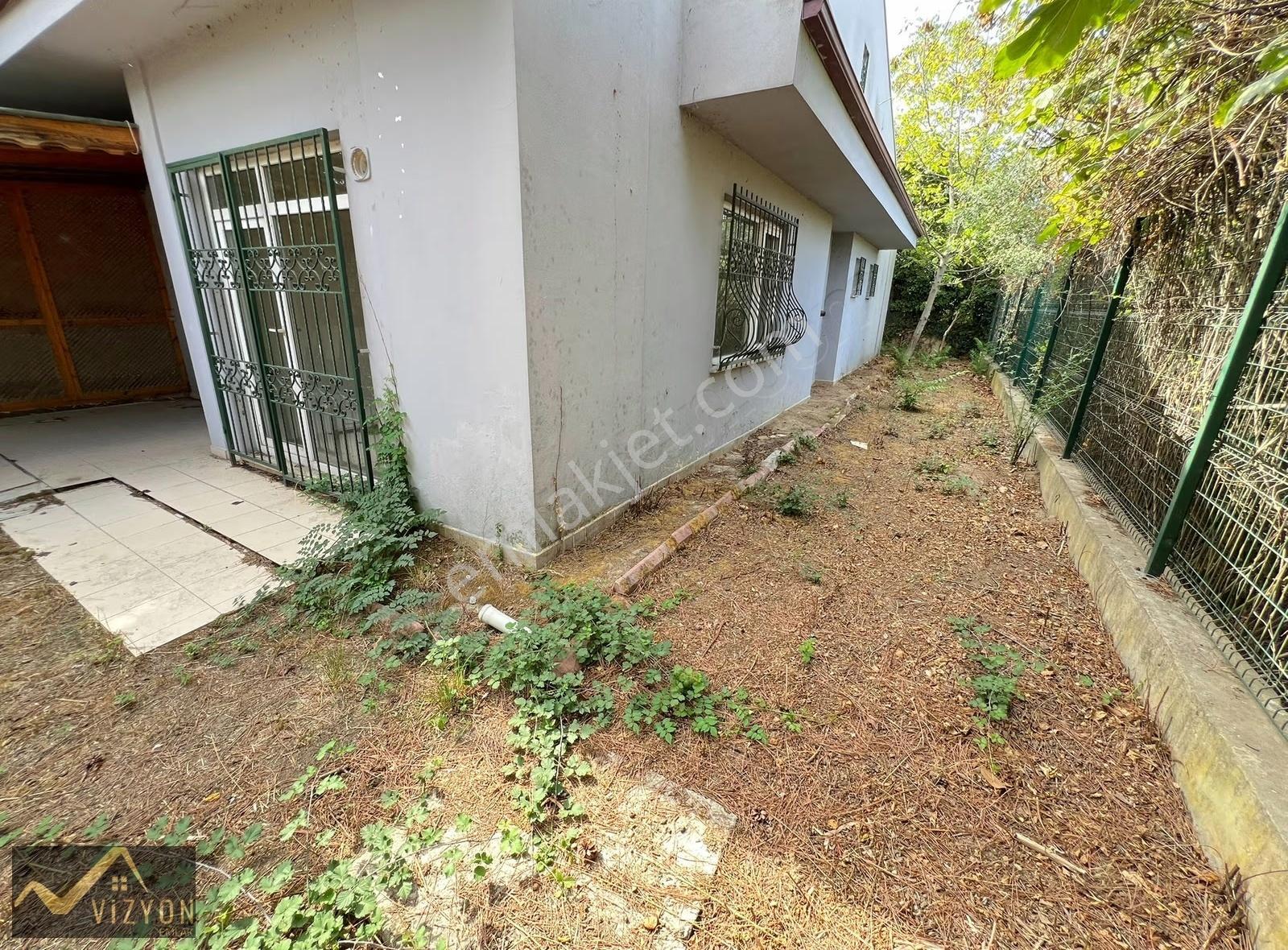 Vizyon Emlak'tan Krediye Uyğun İskanlı 453 M2 Müstakil Villa - Görsel 16