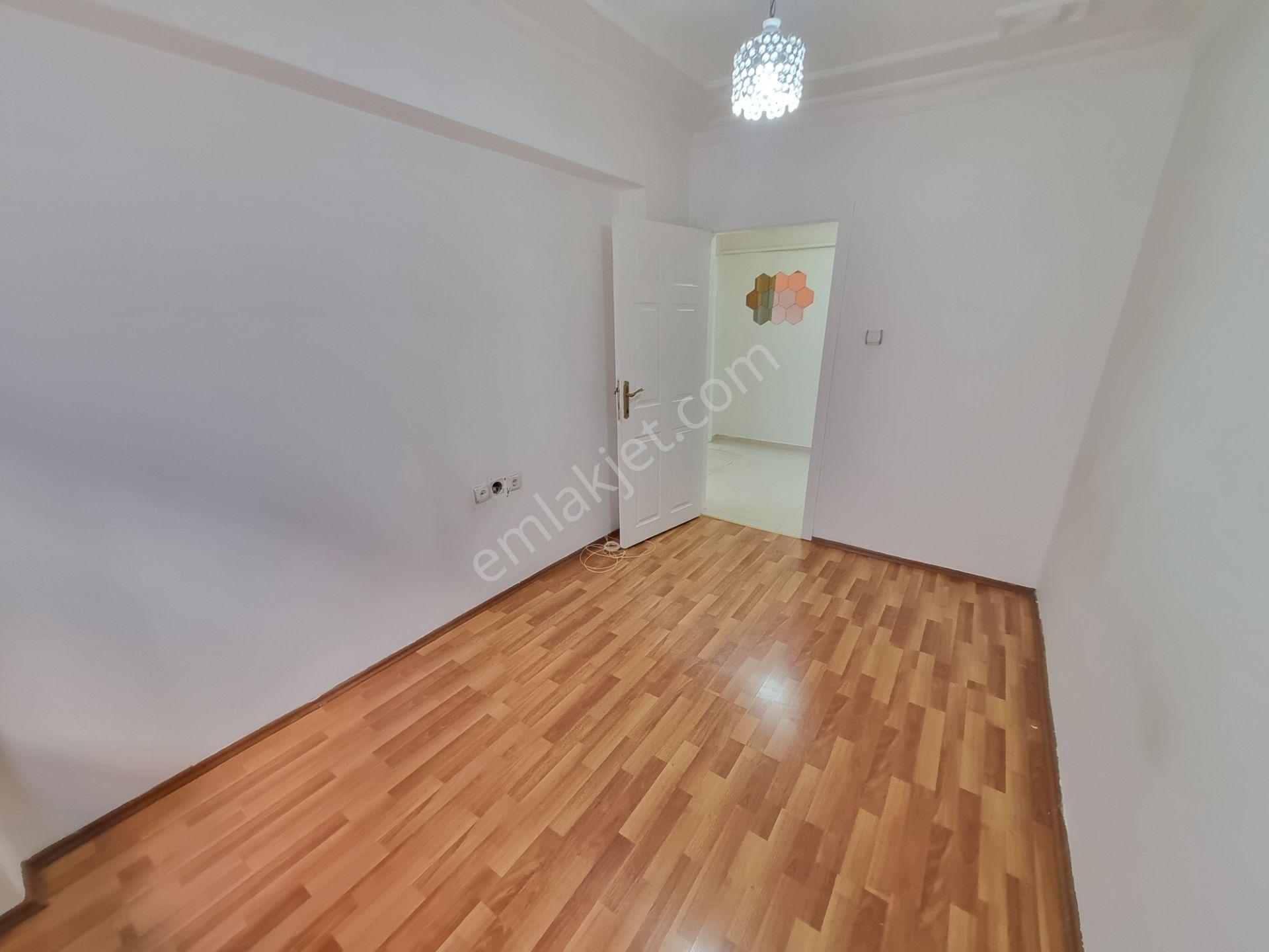 Estergon Cadde Yanı - Ara Kat - Güneşli - Satılık 3+1 Daire... - Görsel 18