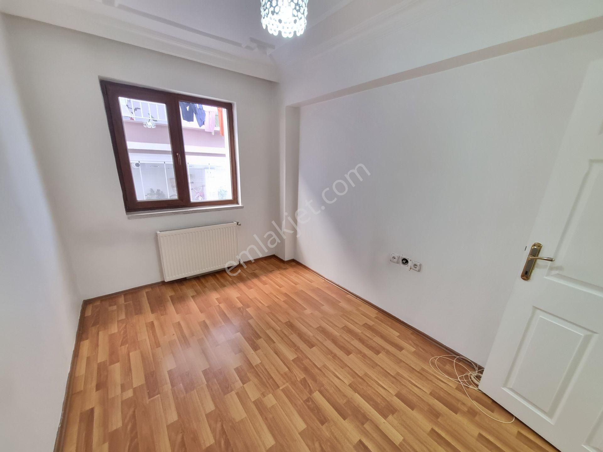 Estergon Cadde Yanı - Ara Kat - Güneşli - Satılık 3+1 Daire... - Görsel 17