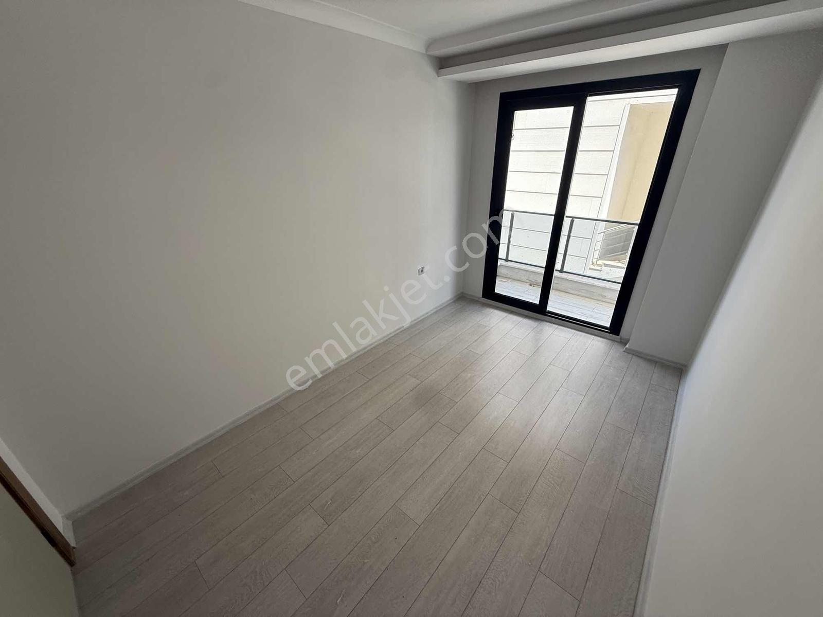 Parladan Denize 150m 3+1 Ayrı Mutfak Sıfır Ebeveyn Banyolu - Görsel 15