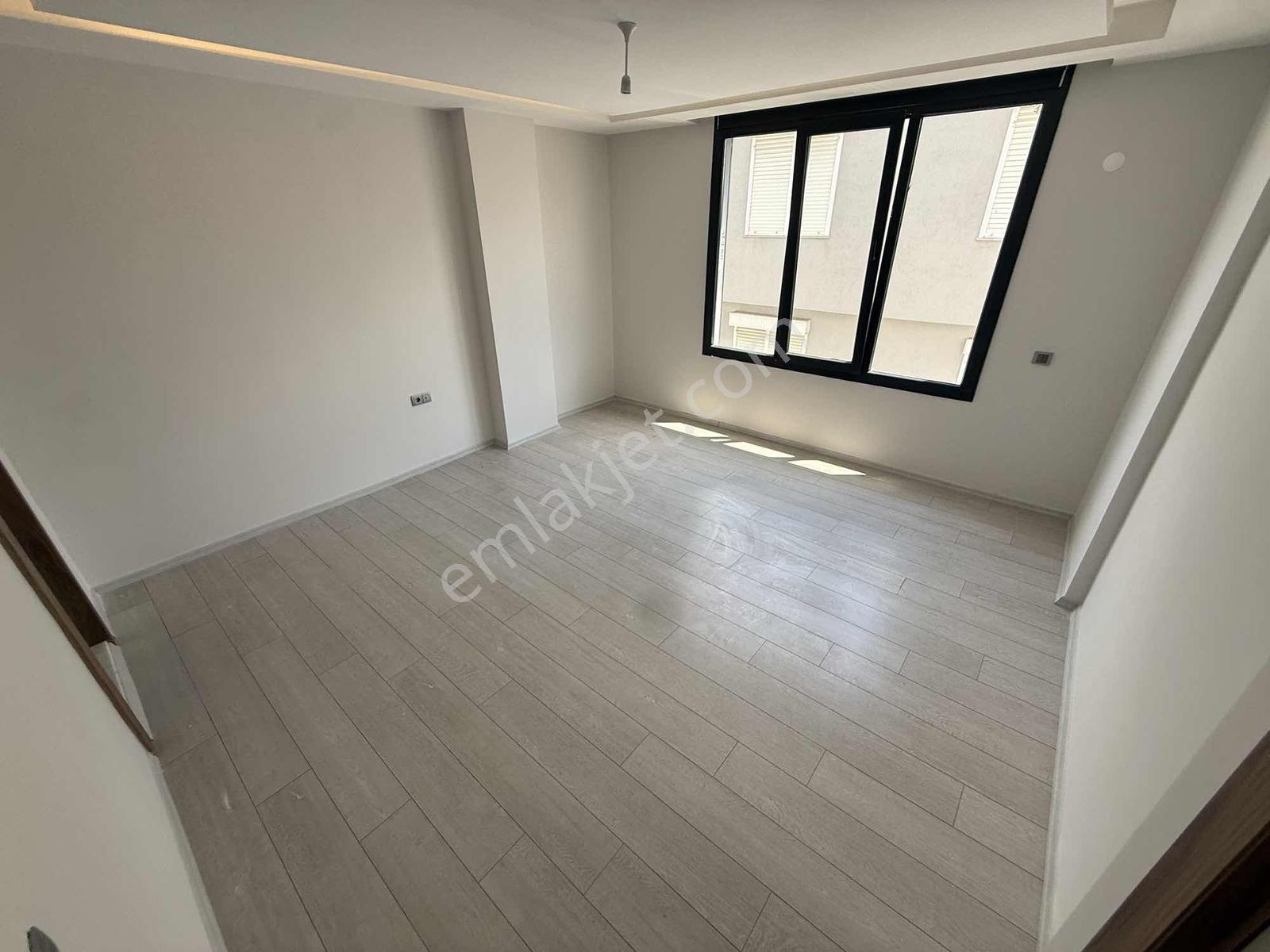 Parladan Denize 150m 3+1 Ayrı Mutfak Sıfır Ebeveyn Banyolu - Görsel 8