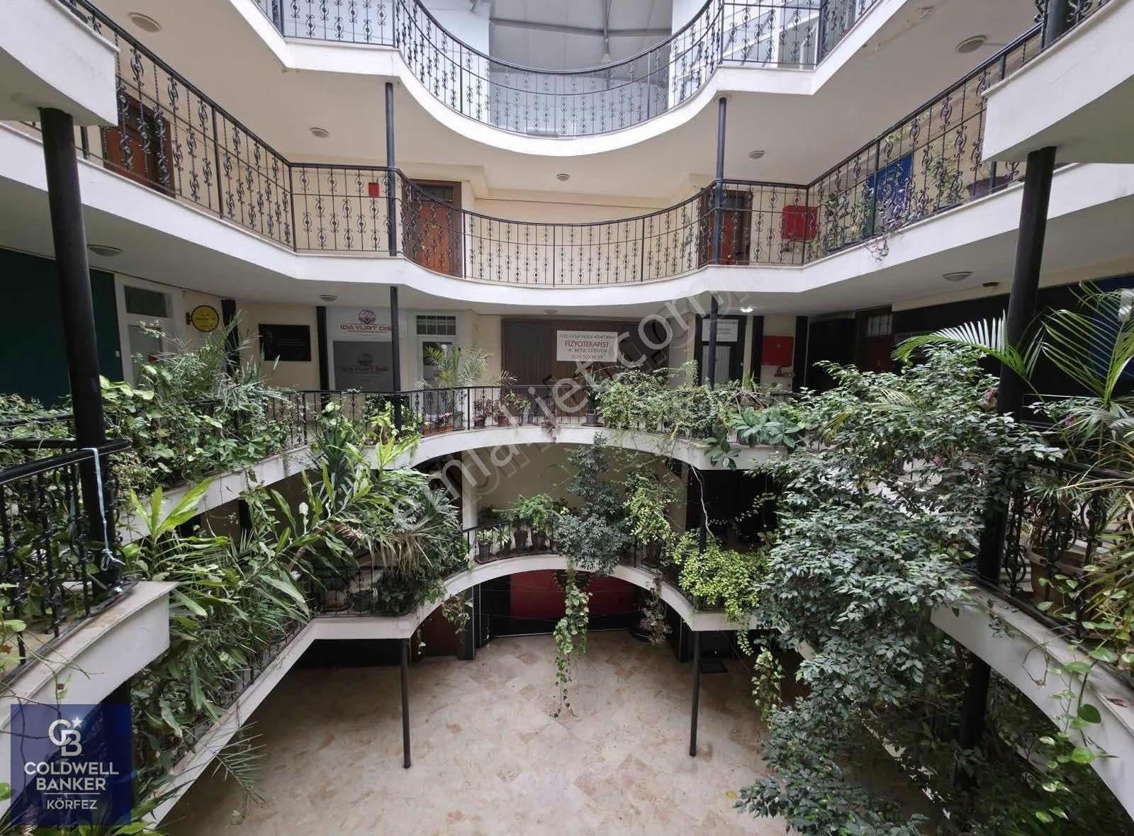 Edremit Soğanyemez Cumhuriyet Plaza Satılık 2+1 Ofis - Görsel 16