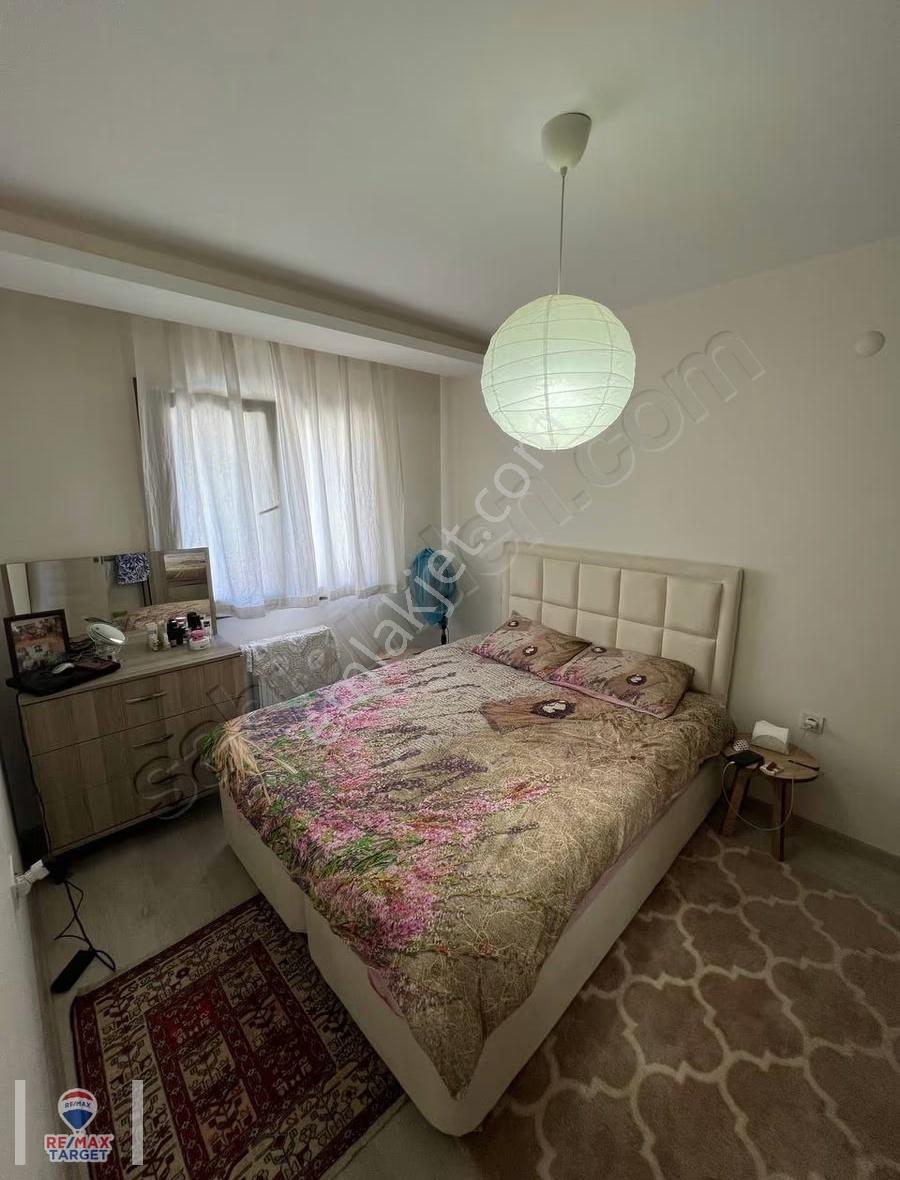 Çiğli Cadde Lıfe'ta Peyzaj Cephe Satılık 1+1 Site İçinde Havuzlu - Görsel 4