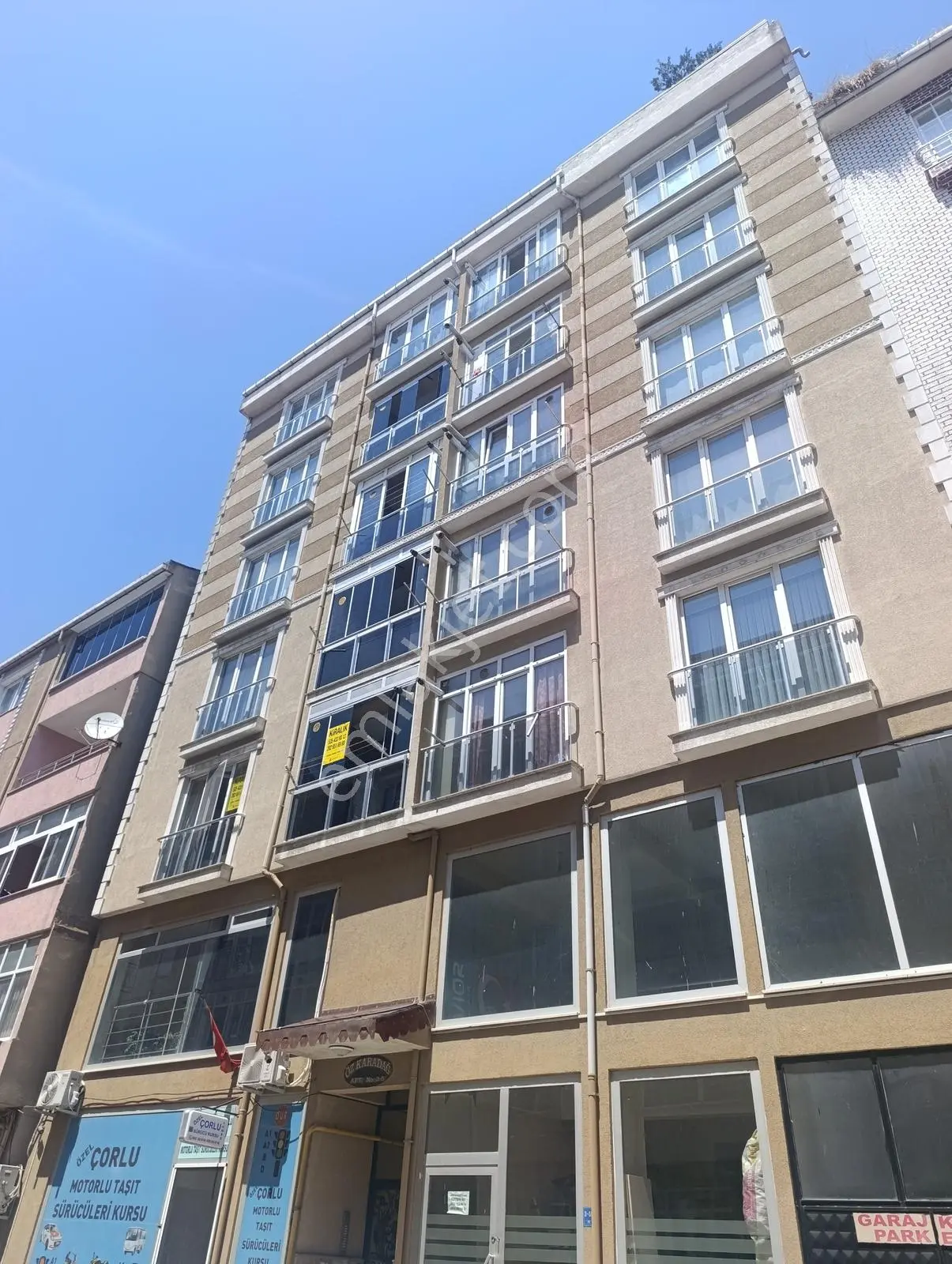 Kazımiye Mah. Stadyum Yanı 3+1 Kiralık Geniş Daire
