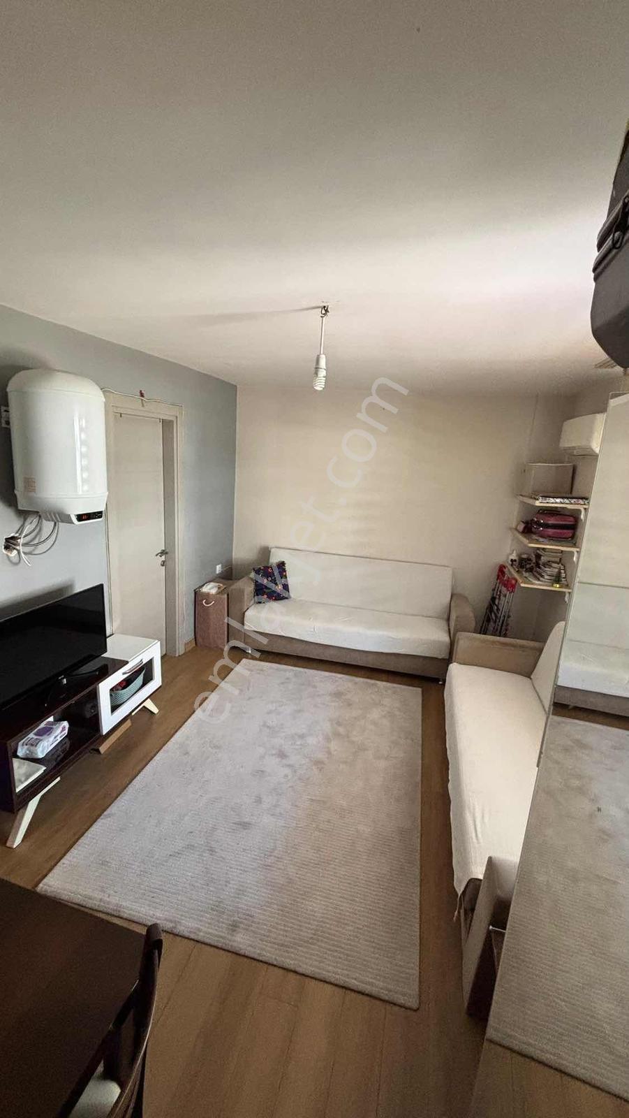 Turpa Balçovadan İstinye Avm Karşısı Eşyalı Kiralık 2+1 Daire