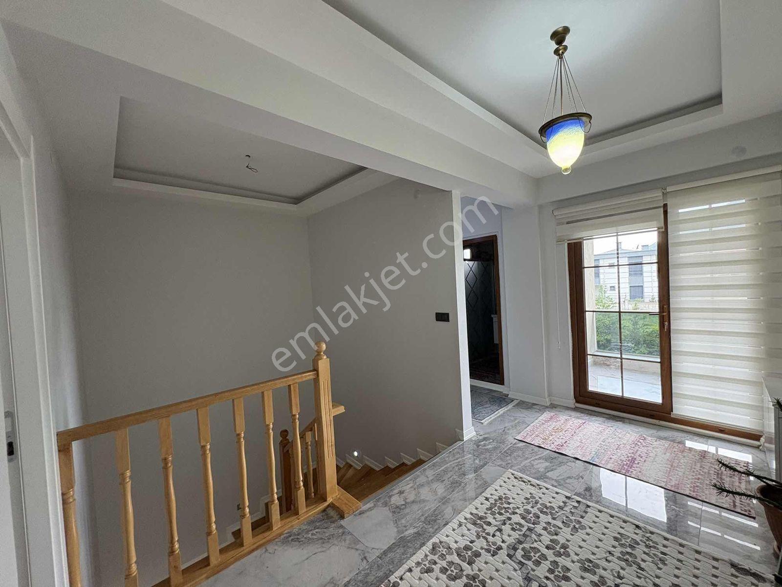 Talas Reşadiyede Şehir Manzaralı Garajlı 375 M2 Lüks Villa 191-2 - Görsel 5