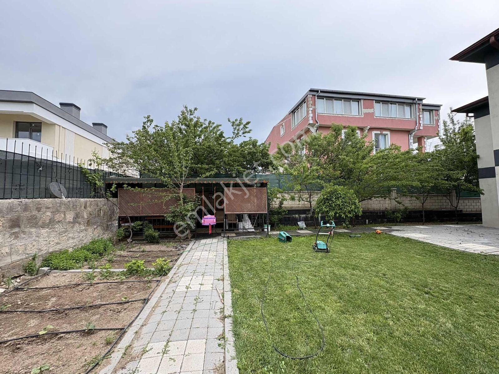 Talas Reşadiyede Şehir Manzaralı Garajlı 375 M2 Lüks Villa 191-2 - Görsel 21