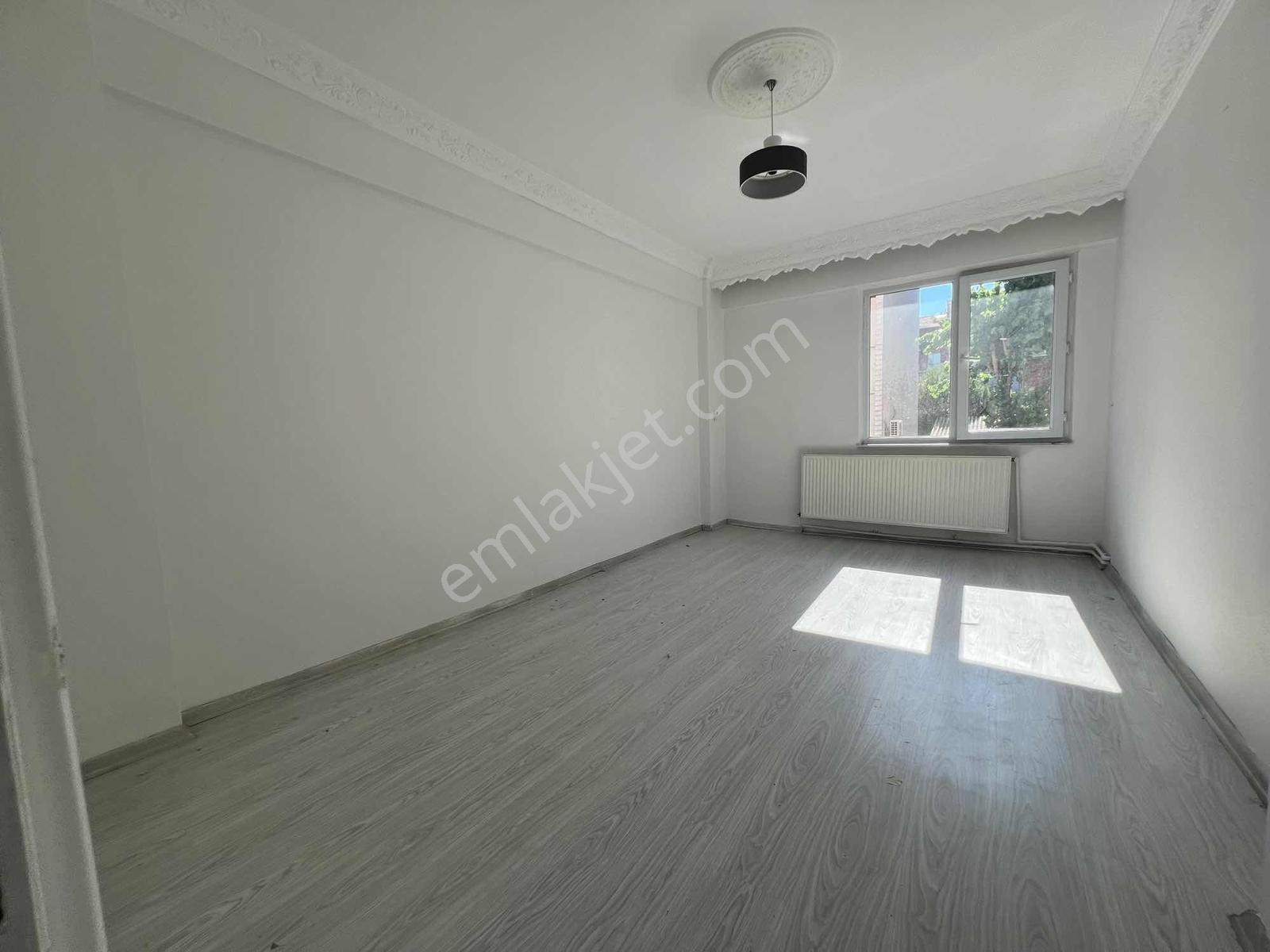 Aktaş'tan Reşadiye Mah. 2+1 Masrafsız Ara Kat Satılık Daire - Görsel 9