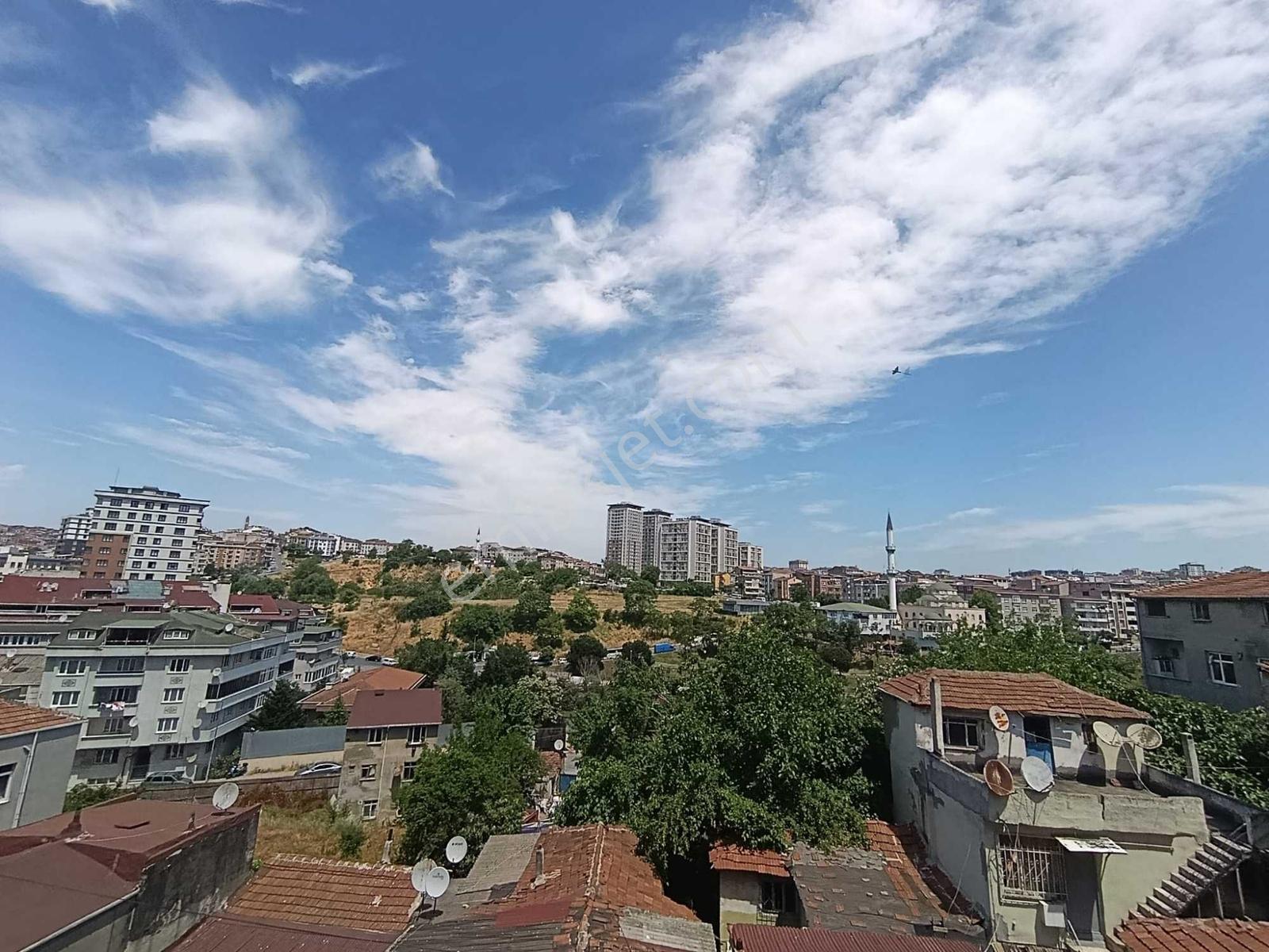 Bağlarbaşında Çift Cepheli Genış Ve 3+1 Kiralık Daire - Görsel 9
