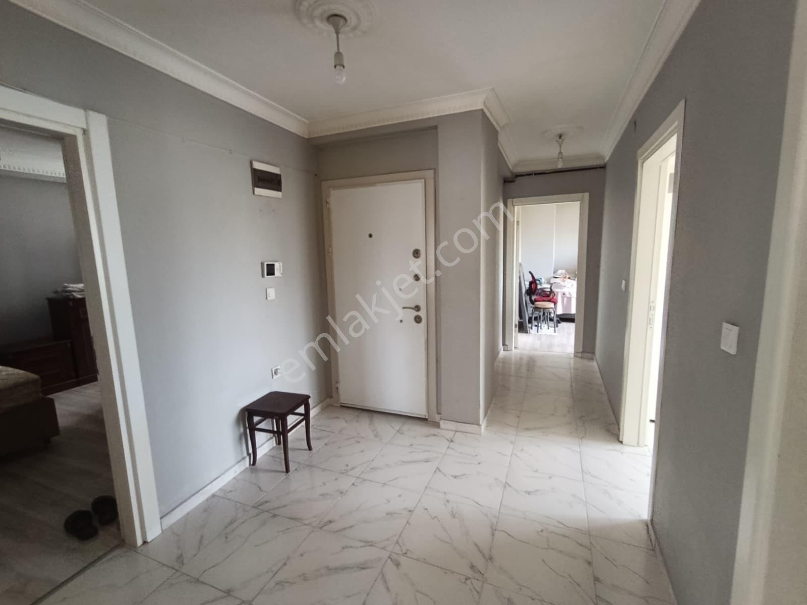 Bağlarbaşında Çift Cepheli Genış Ve 3+1 Kiralık Daire - Görsel 22