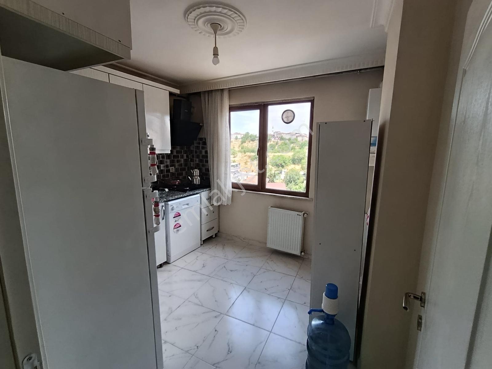 Bağlarbaşında Çift Cepheli Genış Ve 3+1 Kiralık Daire - Görsel 18