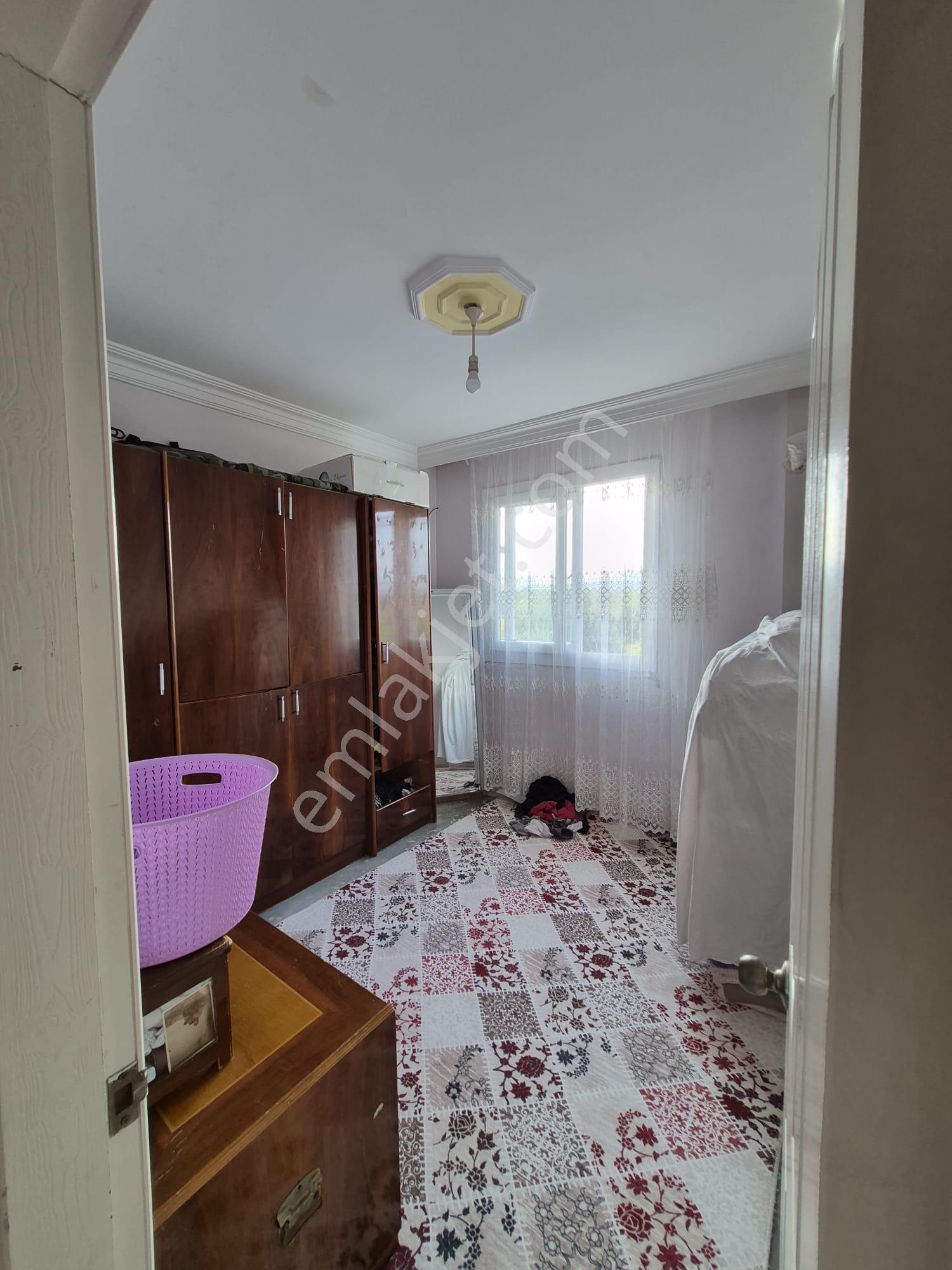 Yatırımlık Arsa Ve İçinde 2,5 Katlı Bina - Görsel 13