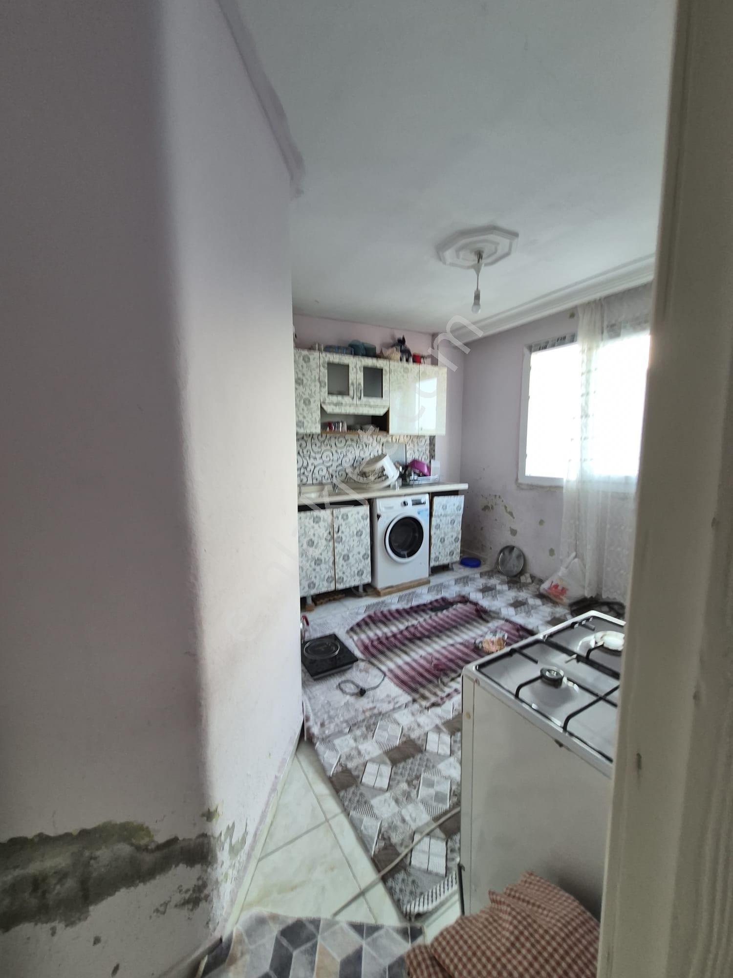 Yatırımlık Arsa Ve İçinde 2,5 Katlı Bina - Görsel 17