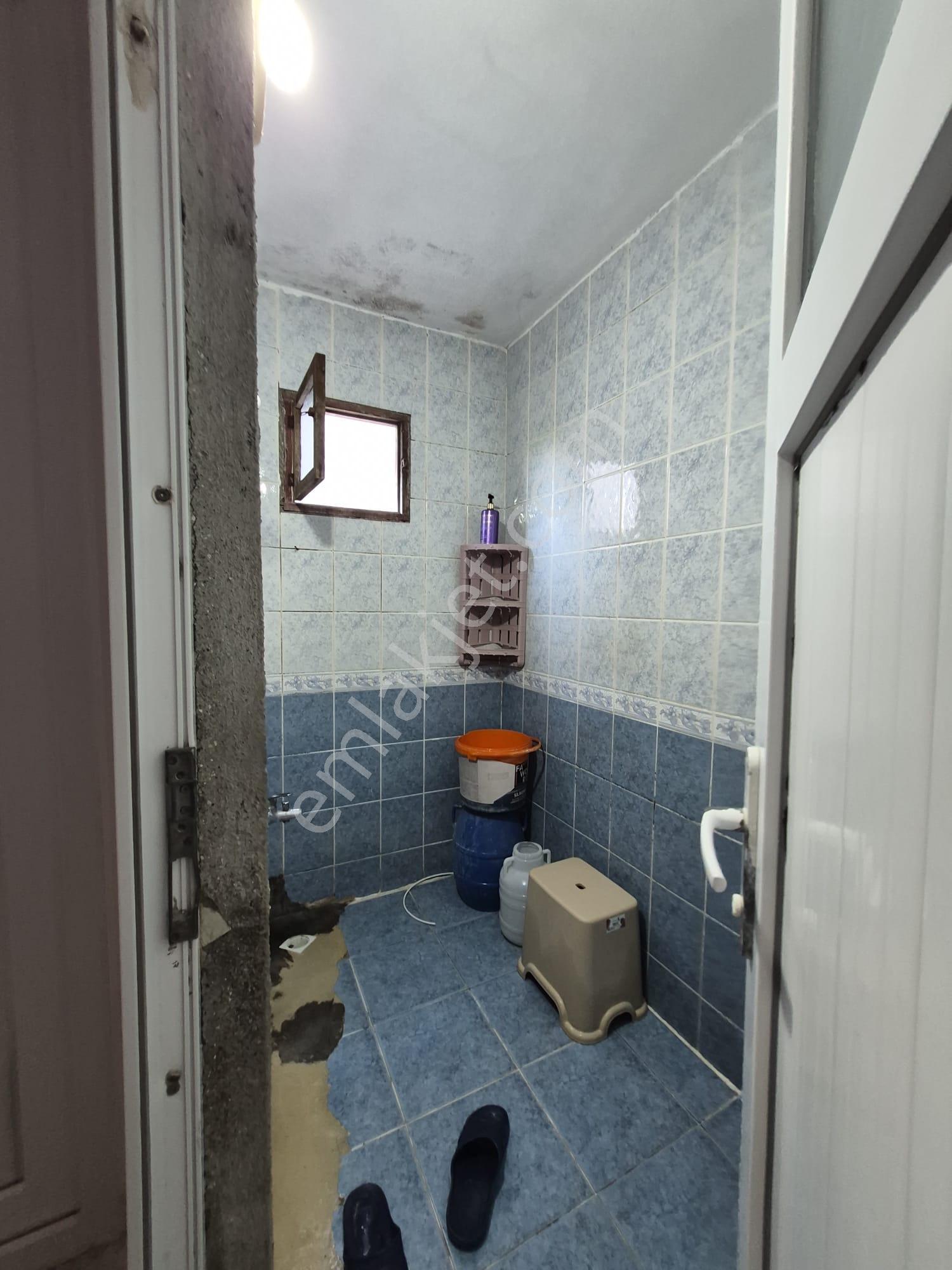 Yatırımlık Arsa Ve İçinde 2,5 Katlı Bina - Görsel 11