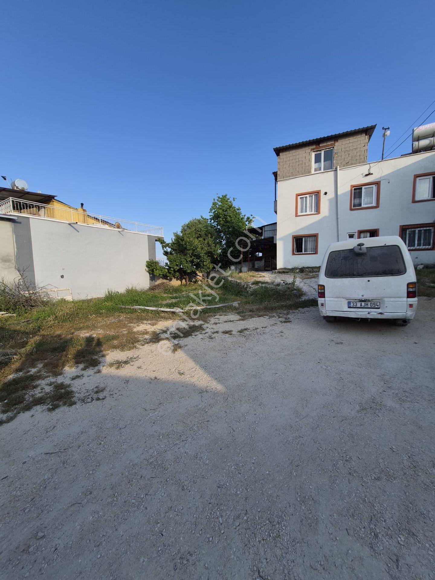 Yatırımlık Arsa Ve İçinde 2,5 Katlı Bina - Görsel 3