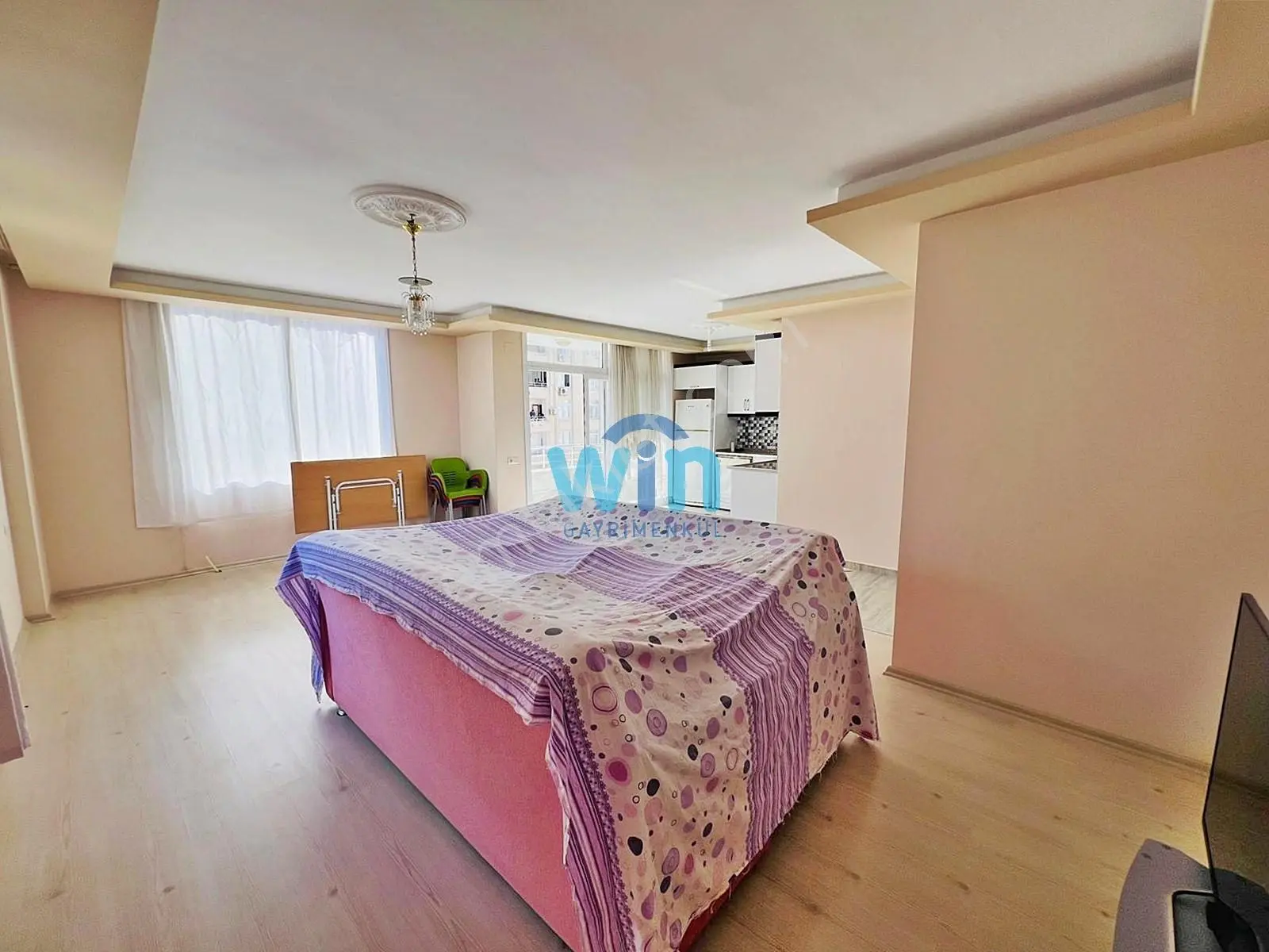 Win'den Tömük'te Denize Yakın Site İçerisinde Geniş Satılık 2+1 - Görsel 2