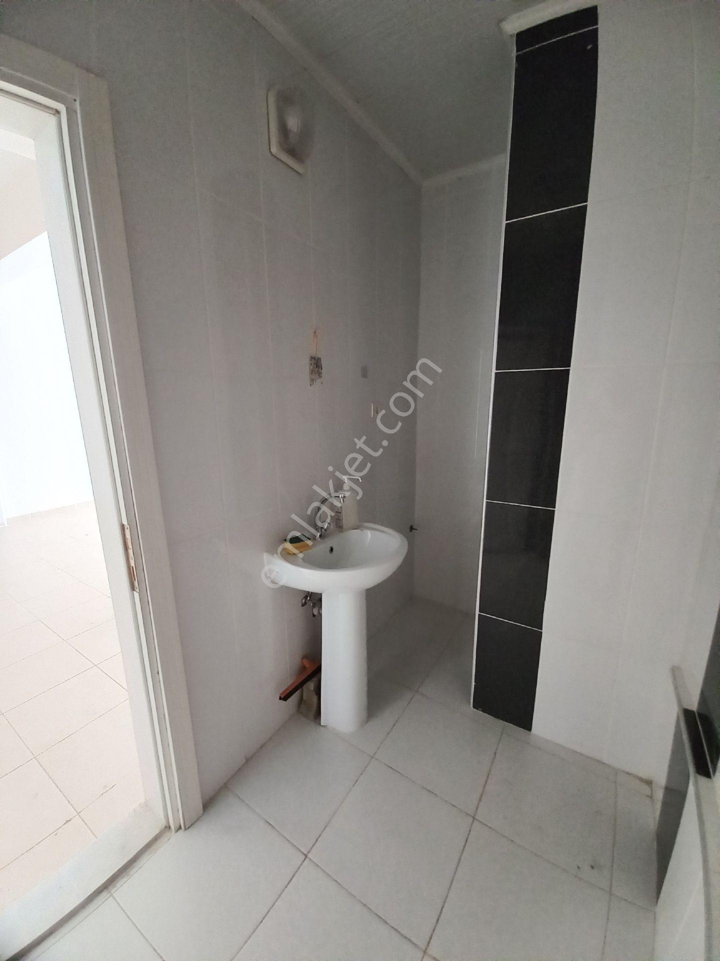 Turpa Lotustan Çarşıda Satılık Dükkan - Görsel 8