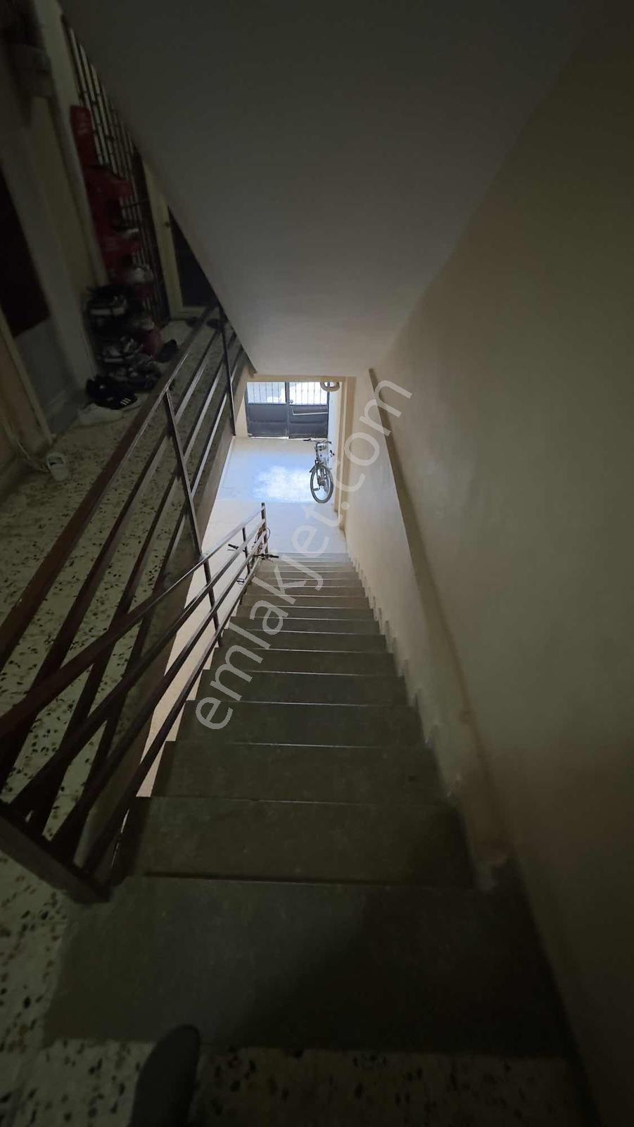 Yalova Merkezde Yatırımlık Ve Oturuma Uygun 2+1 Daire - Görsel 10
