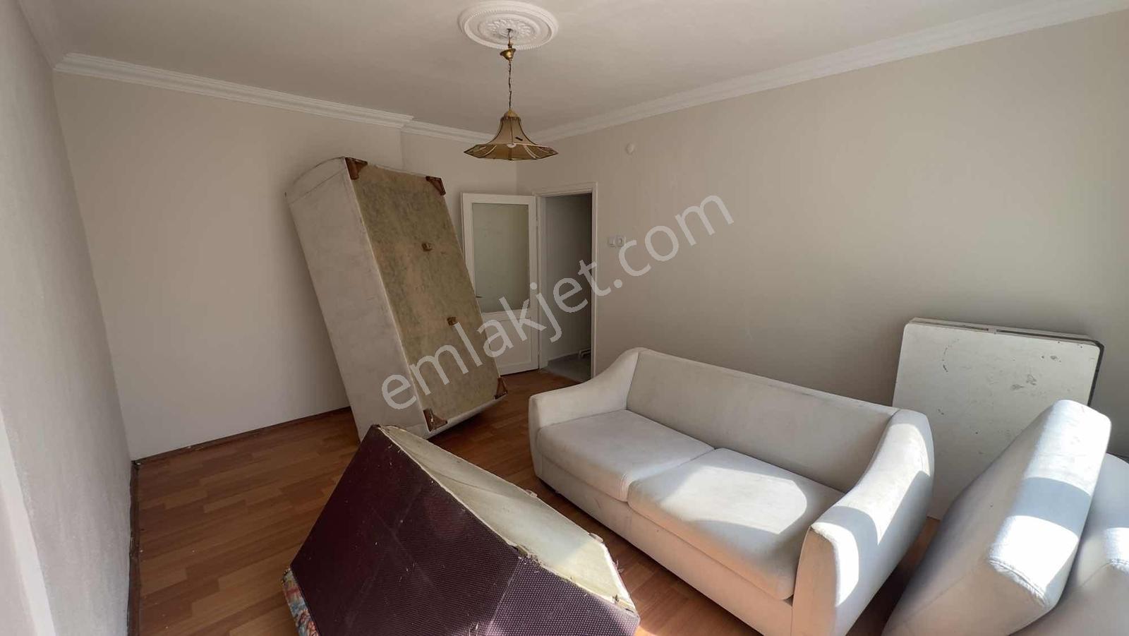 Yalova Merkezde Yatırımlık Ve Oturuma Uygun 2+1 Daire - Görsel 4