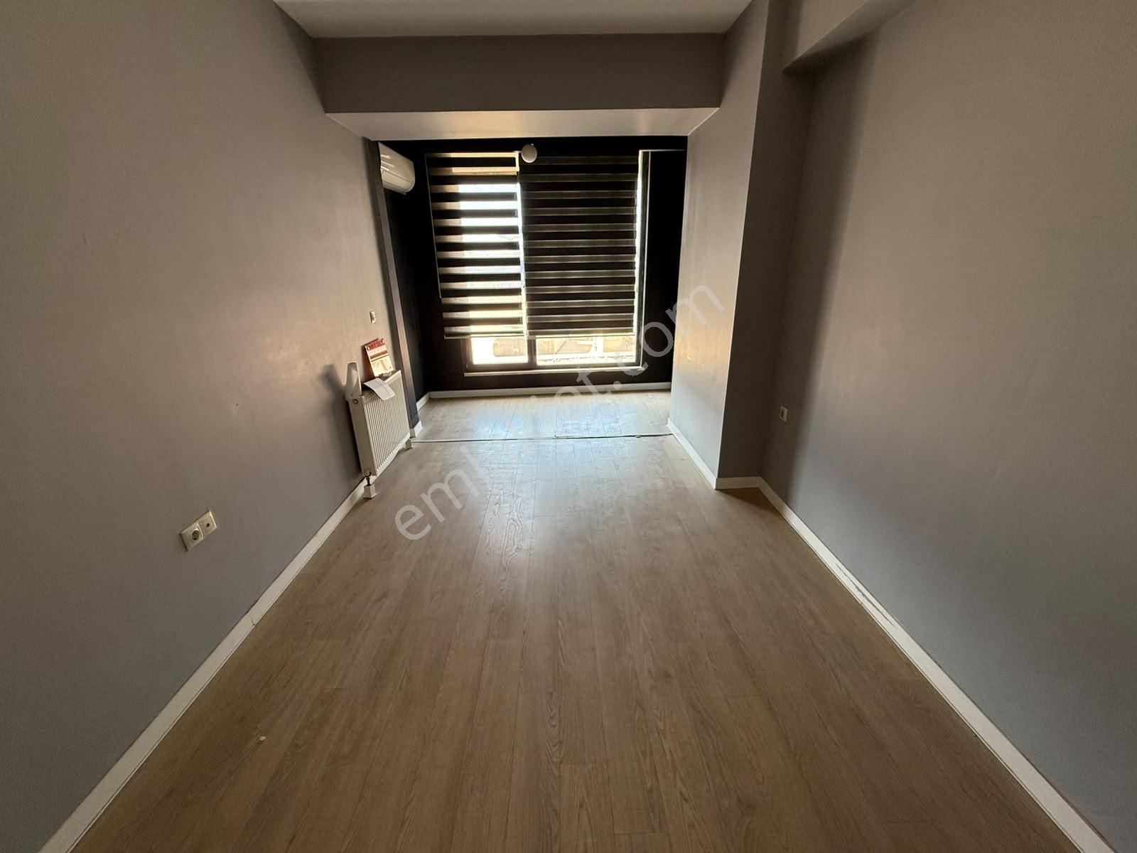Profasor *dan Alpiş Aden House 'da Teraslı 1+1 Kiralık Homeofice - Görsel 6