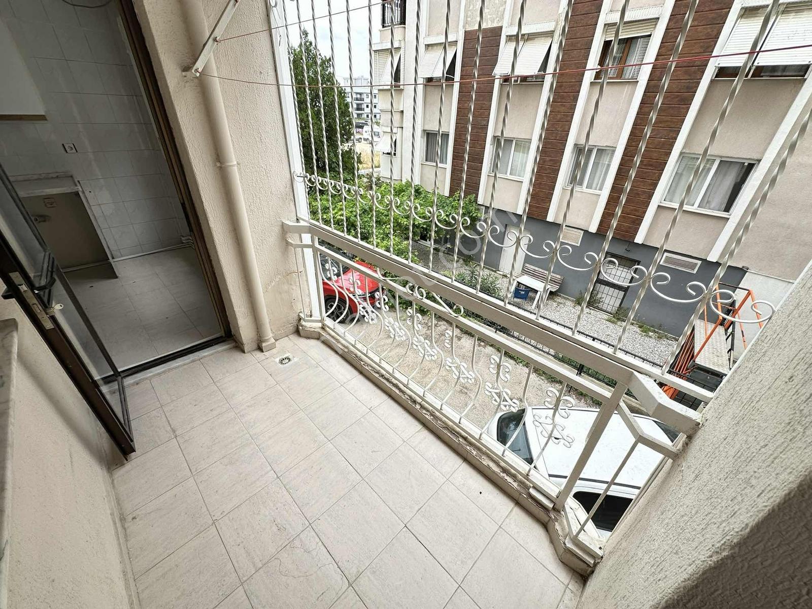 Bahçelievler'de 3+1 140 M2 Dogalgazlı Otoparklı - Görsel 6