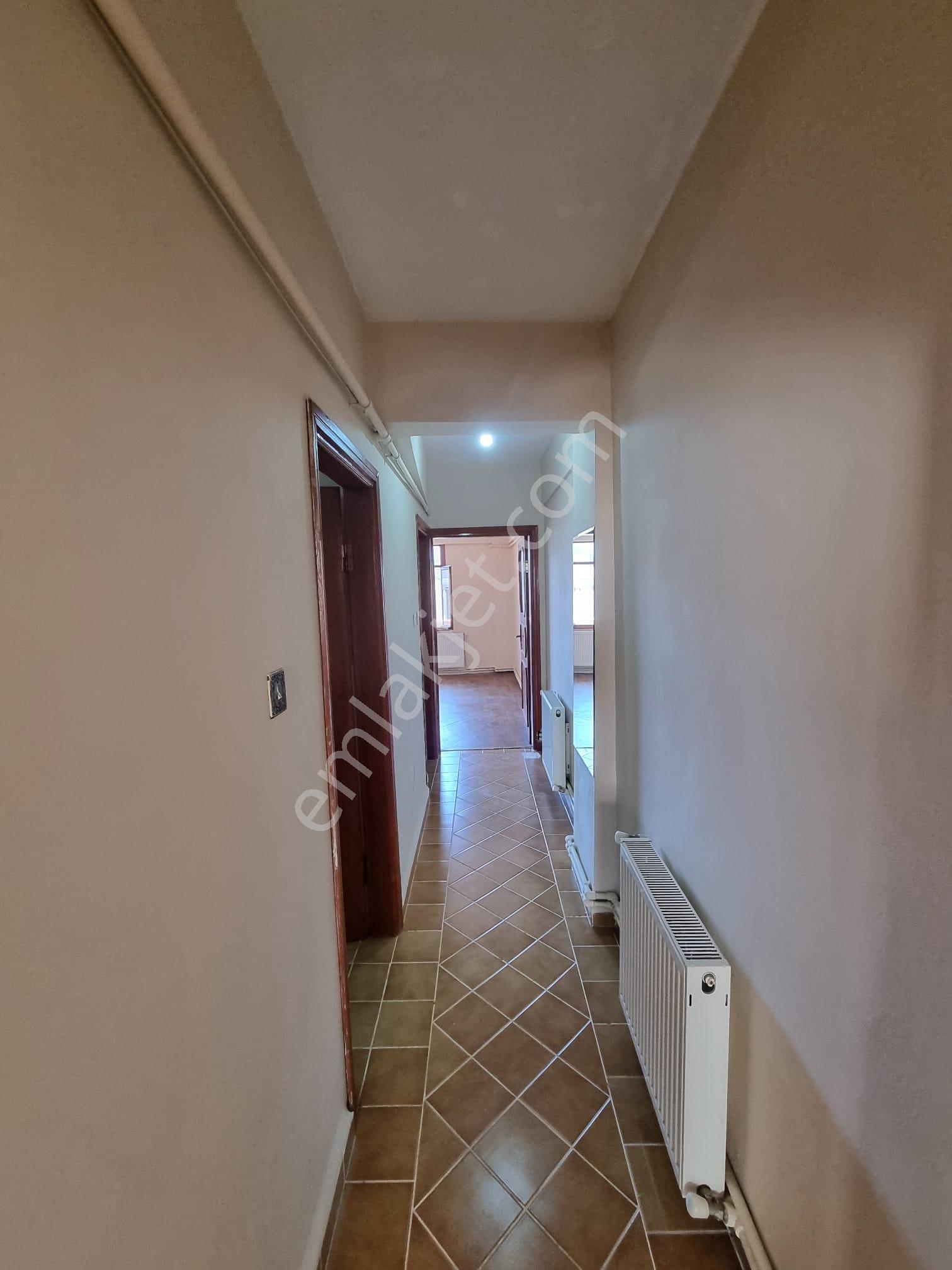 Sarıyer Tarabya Üstü Çarşı, Ulaşım, Pazar Adım Mesafe, Sahil 5dk - Görsel 22