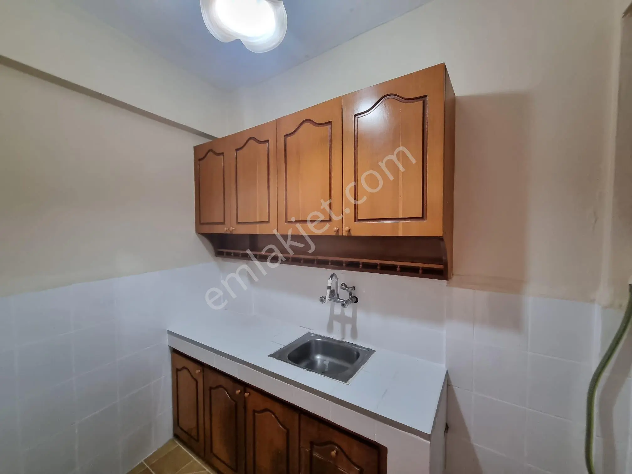 Sarıyer Tarabya Üstü Çarşı, Ulaşım, Pazar Adım Mesafe, Sahil 5dk - Görsel 3