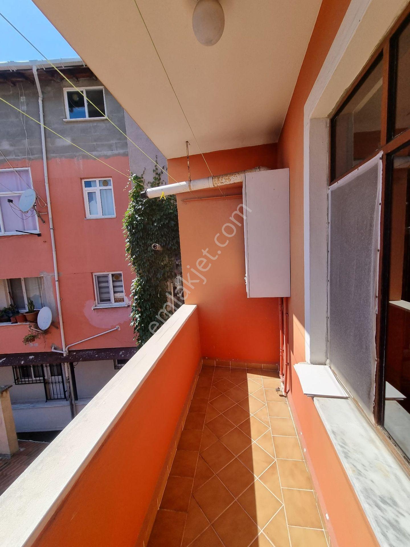 Sarıyer Tarabya Üstü Çarşı, Ulaşım, Pazar Adım Mesafe, Sahil 5dk - Görsel 32