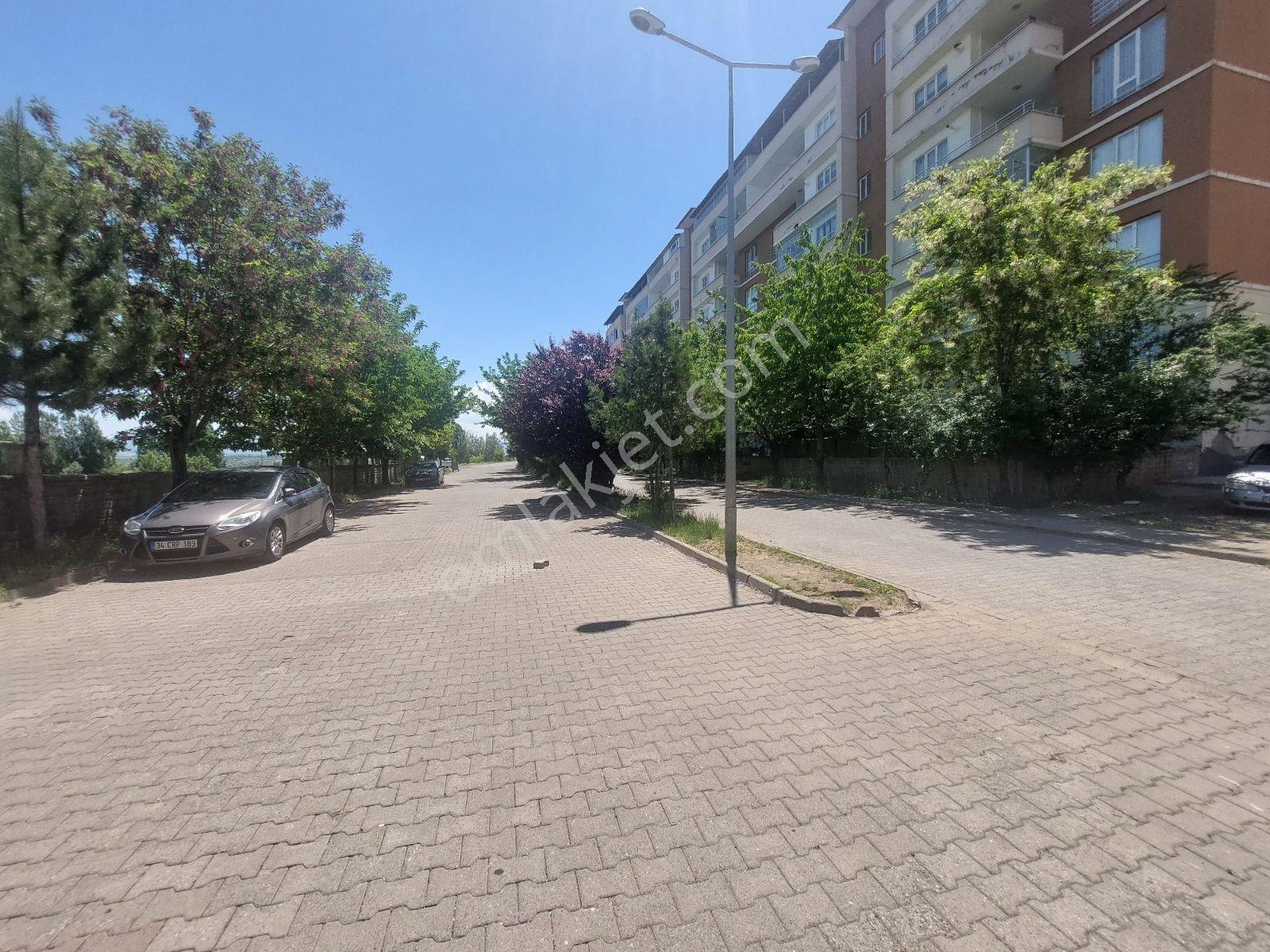 Emlak Dünyasından Ovapark Sitesinde Satılık Dublex Daire - Görsel 6