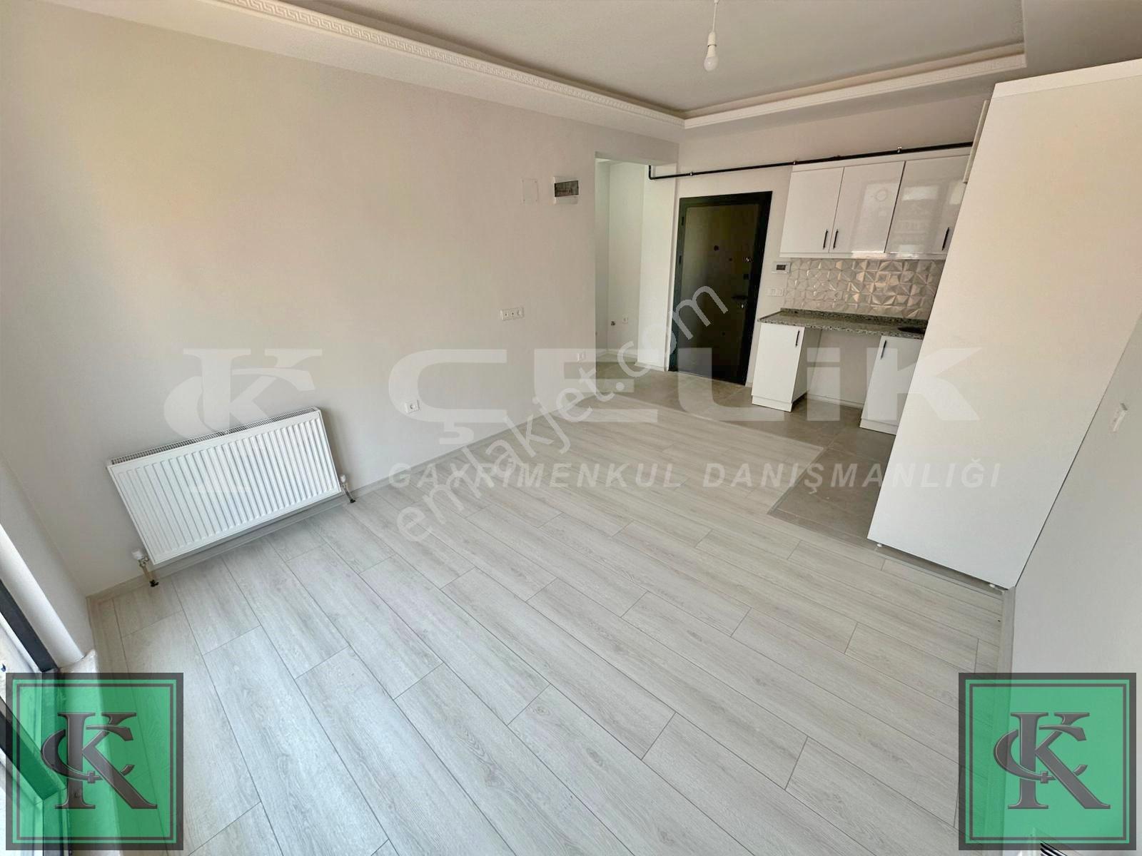 Çelik'ten Site İçersinde Otoparklı Sığınaklı Kiralık 1+1 Daire - Görsel 29
