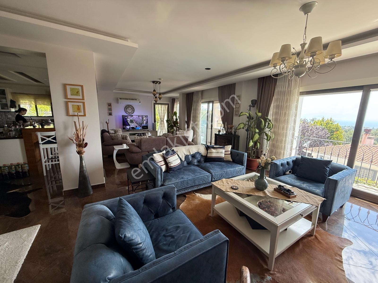 Soğucak'ta Deniz Manzaralı Özel Havuzlu 8+1 Lüks Villa - Görsel 9